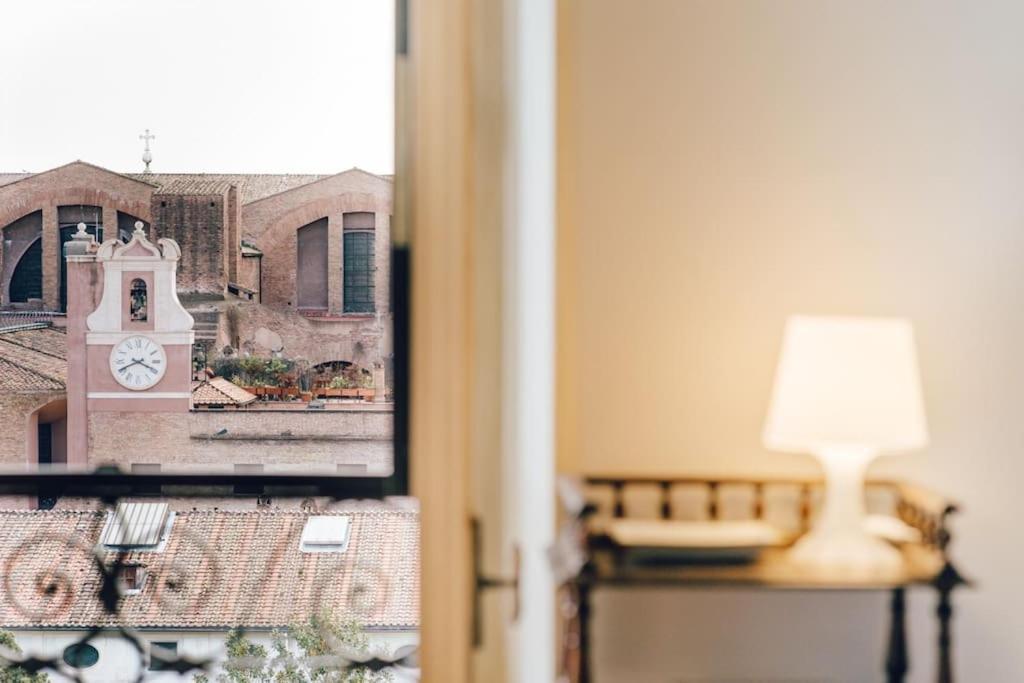 Volturno's Unique View Roma