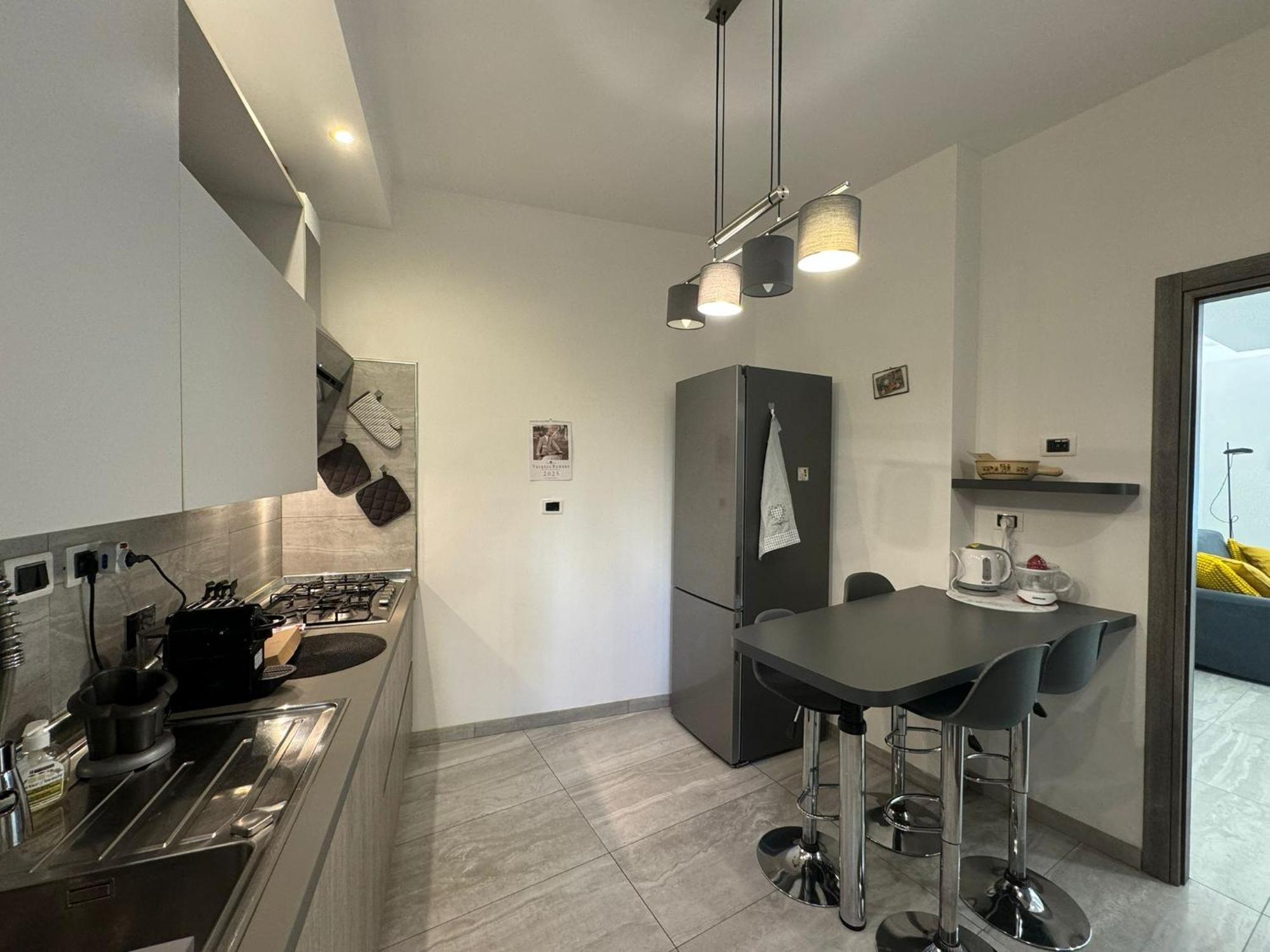 Elegant Escape By Ionio Metro Appartamento