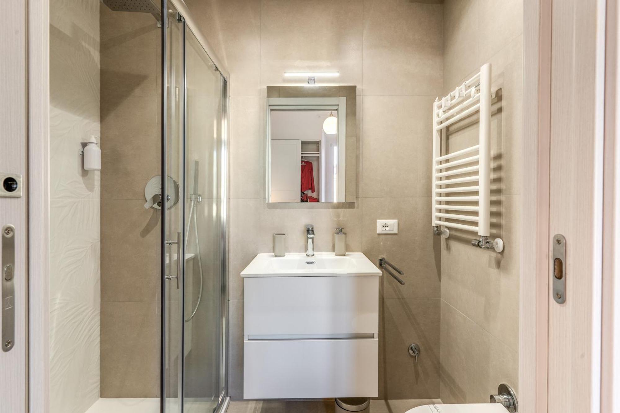 St Peter Miracle Apartment Rom