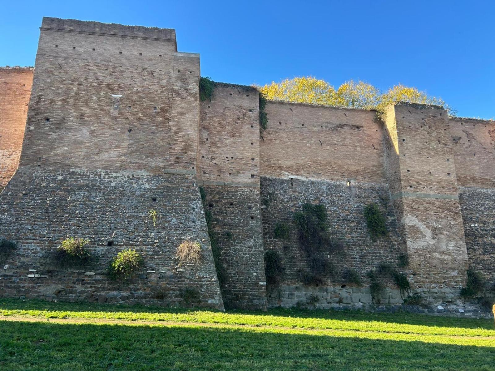 San Giovanni Flat Near To Colosseo *
