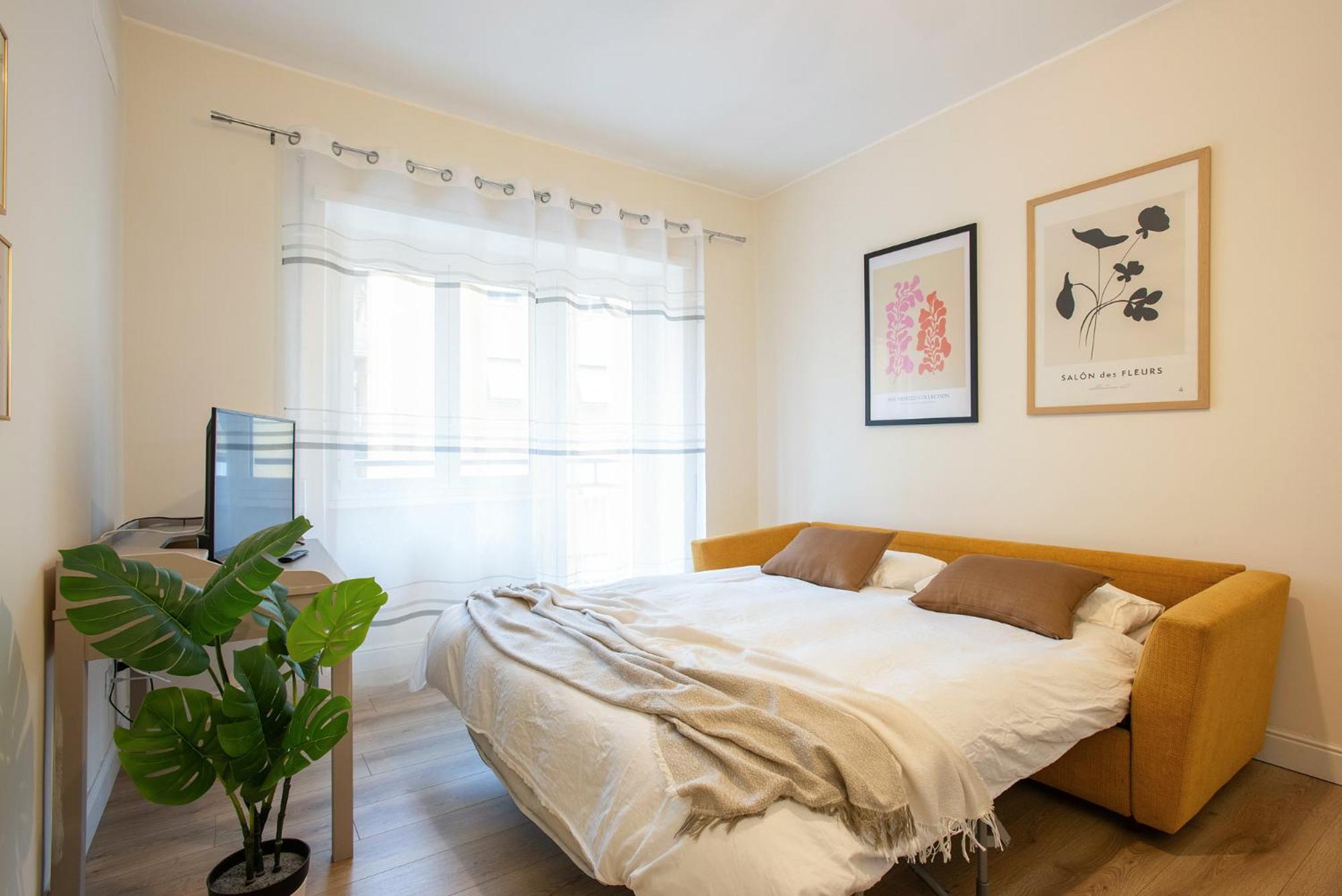 Moderno Tuscolana 2 Bdr And Living Metro A *