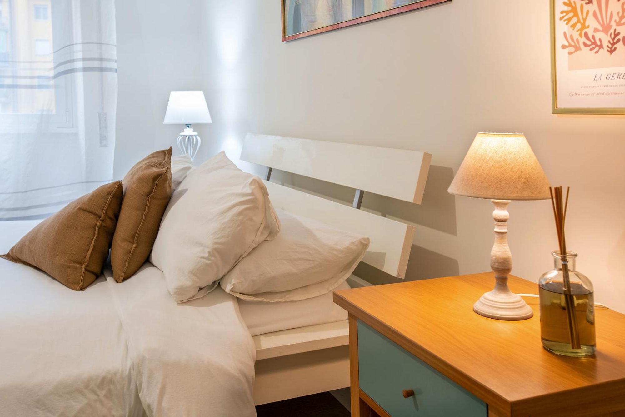 Moderno Tuscolana 2 Bdr And Living Metro A *
