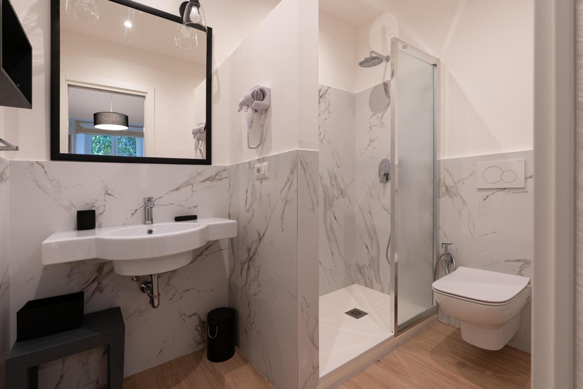 Residenza Lucrezio Gjestgiverier Roma