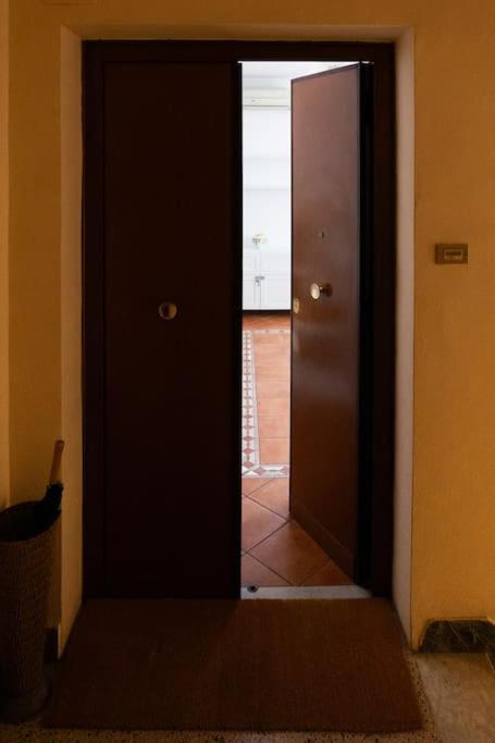 Appartamento Corradi 4 With Terrace Roma