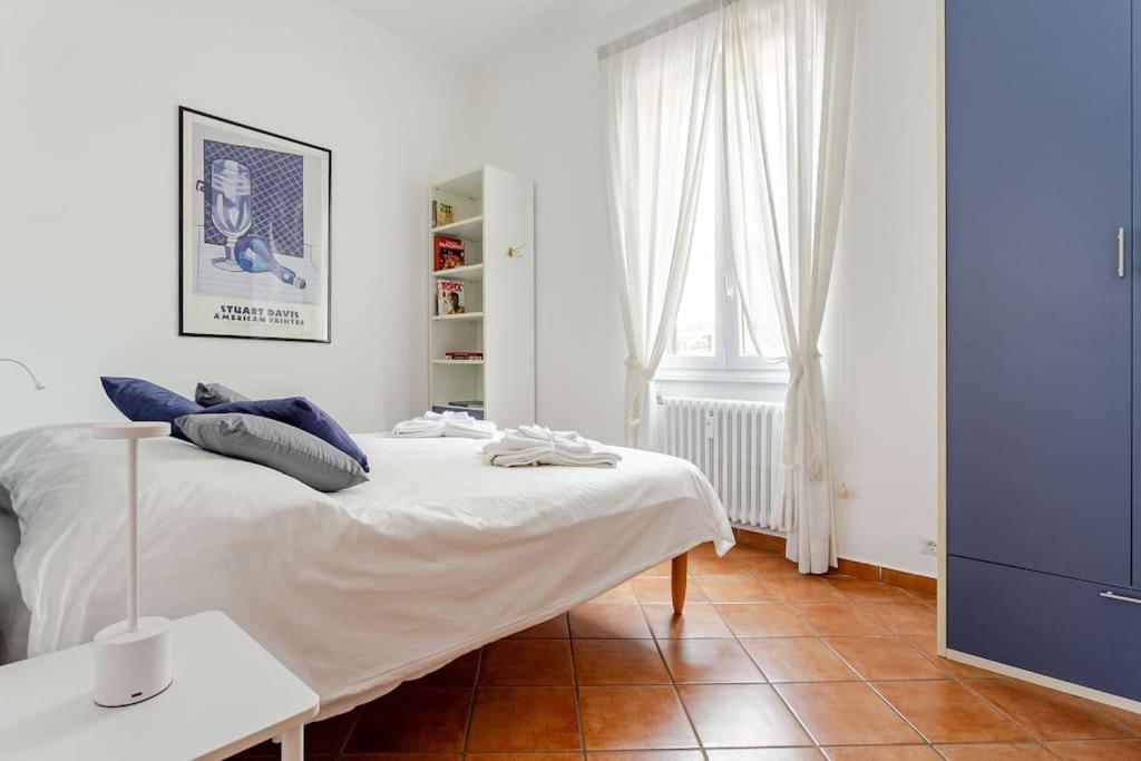 Appartamento Corradi 4 With Terrace Roma