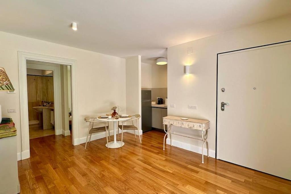 Elegant With Terrace In Balduina Appartamento