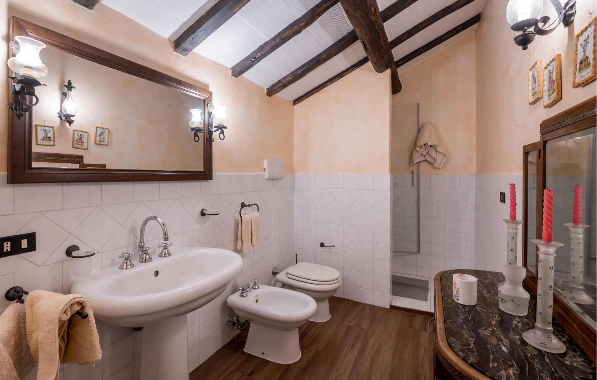 Cozy In With Kitchen Roma