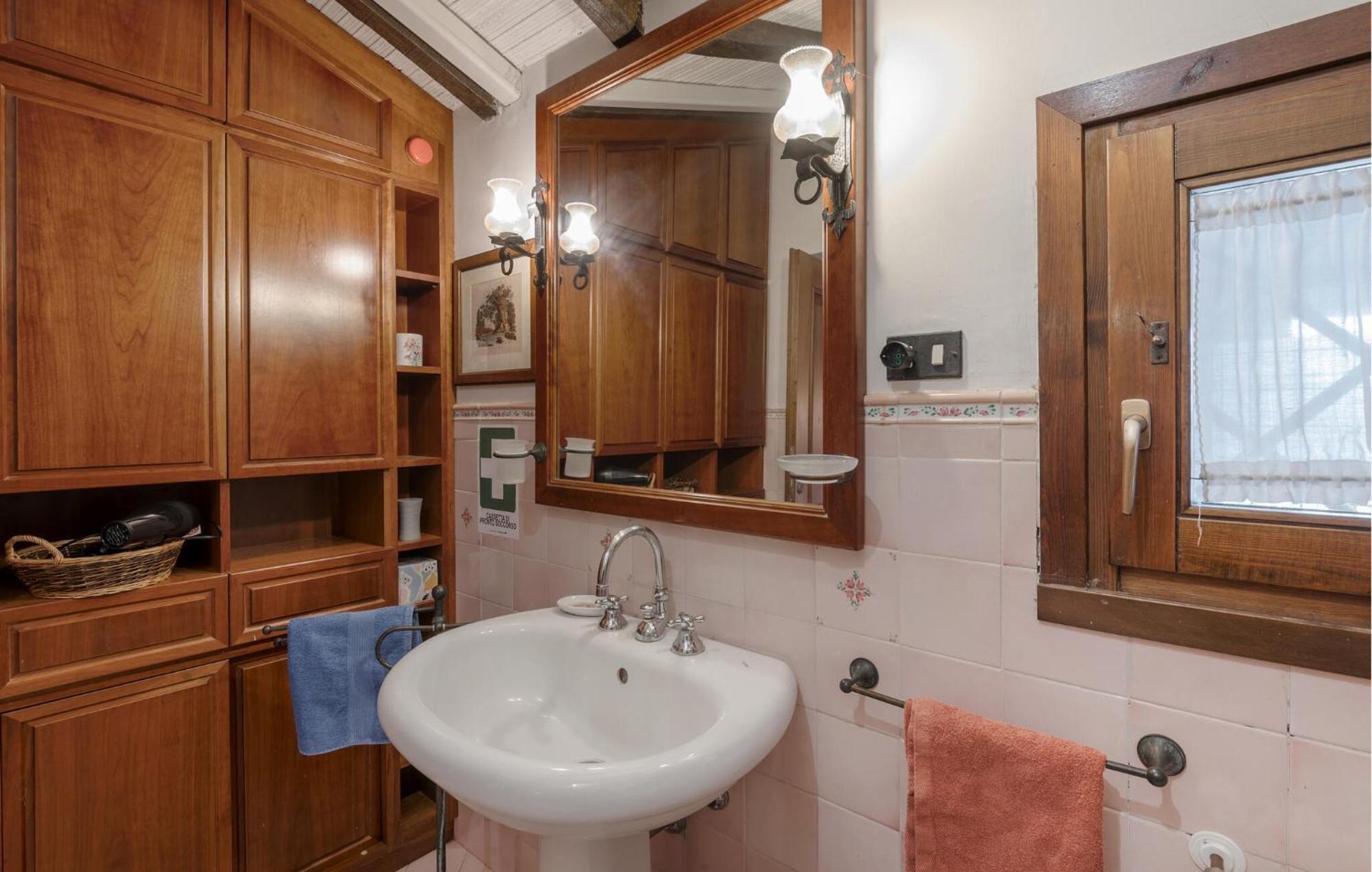 Casa vacanze Cozy In With Kitchen