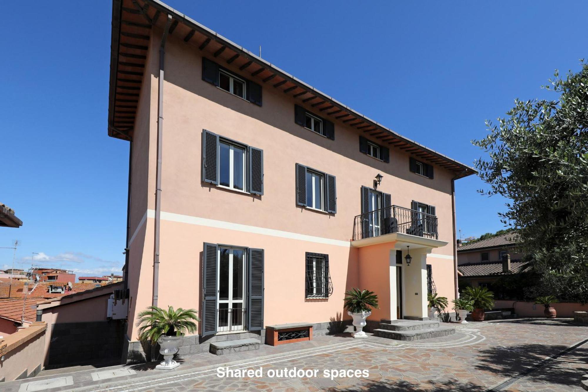 Con Piscina Villaer Roma