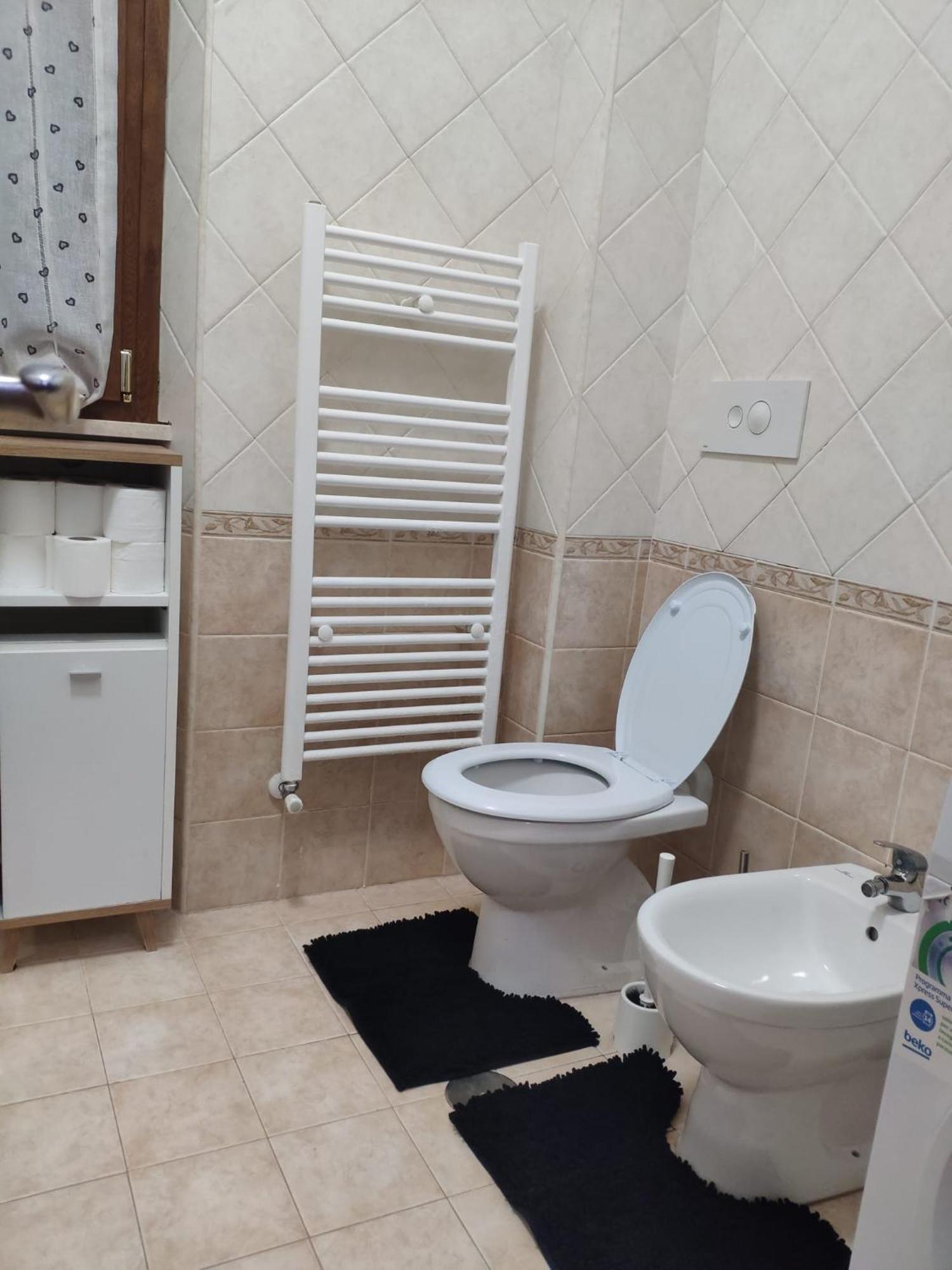 Deluxe With Private Kitchen And Garden - Close To Metro C Guest house *