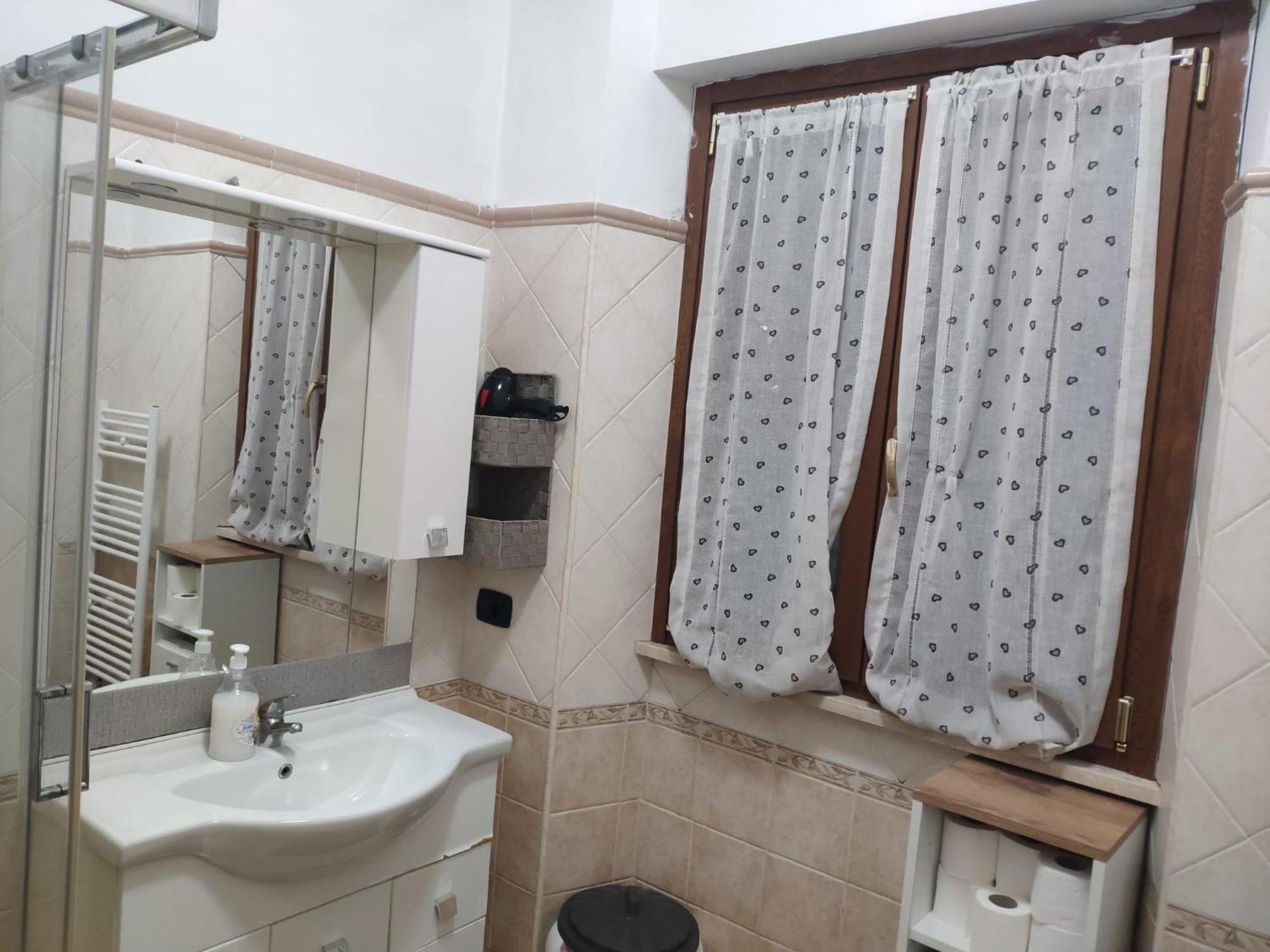 Deluxe With Private Kitchen And Garden - Close To Metro C Guest house
