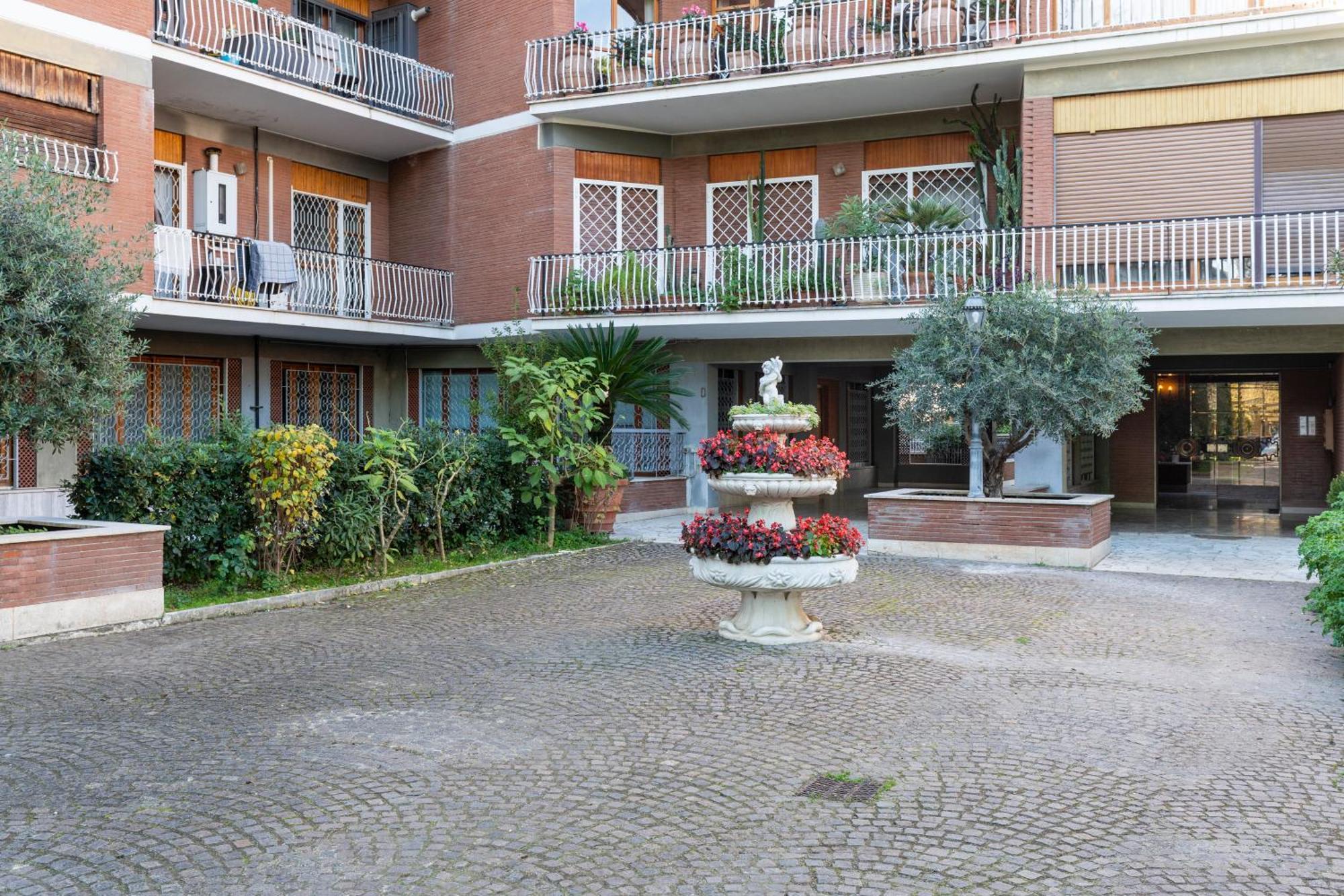 Parco Degli Acquedotti 3bedr Appartamento