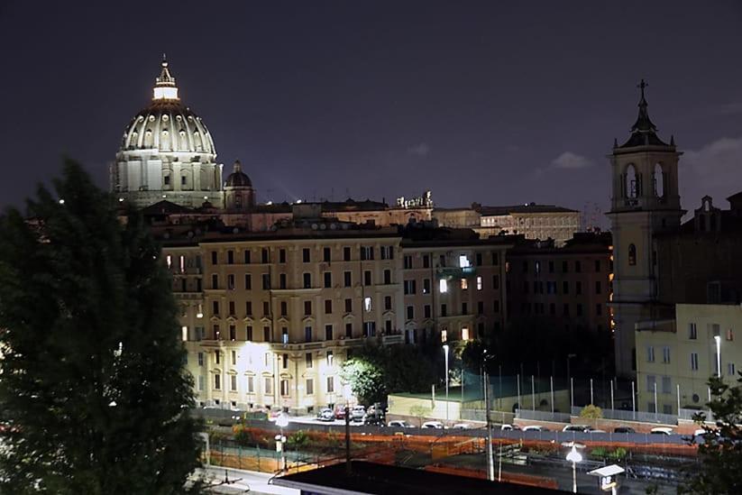 Spqr - St.peter's Quality In Rome, Italy Roma