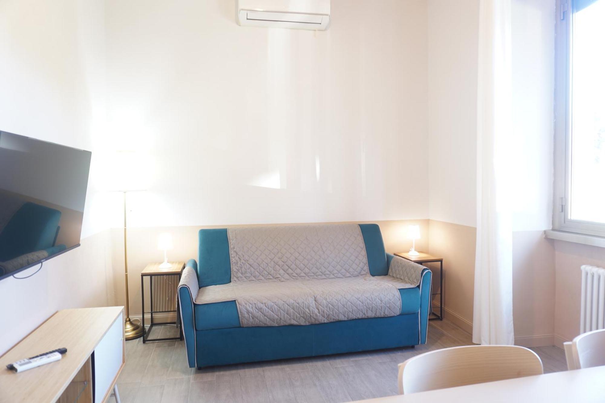 Cozy In The Heart Of Garbatella Roma