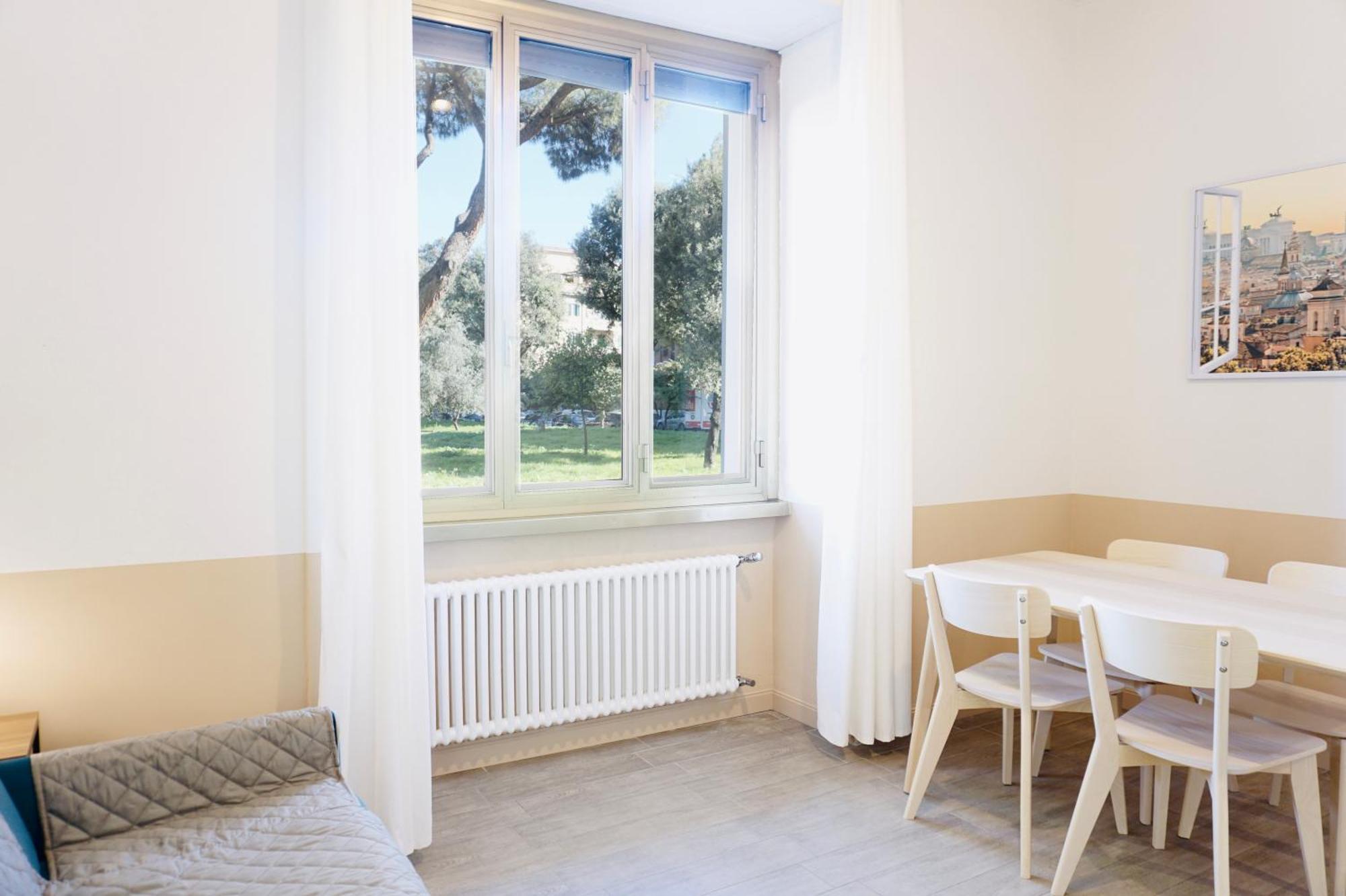 Cozy In The Heart Of Garbatella Roma