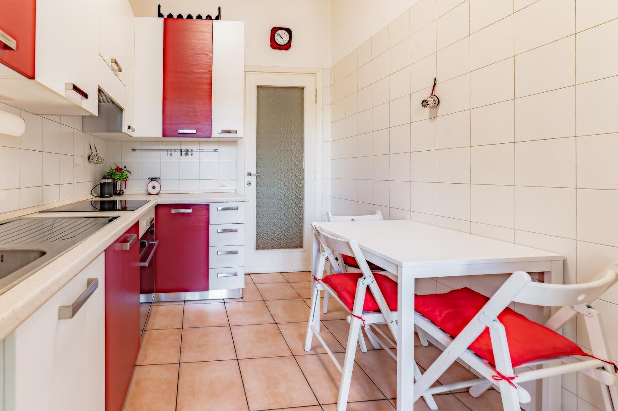 Metro Malatesta Apartment Rome