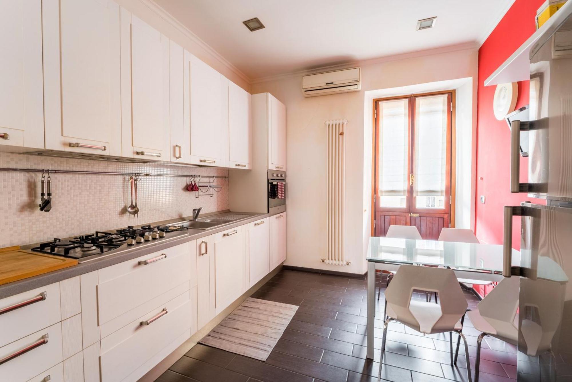 Apartamento Dimora Esedra, Historical Flat In The Heart Of
