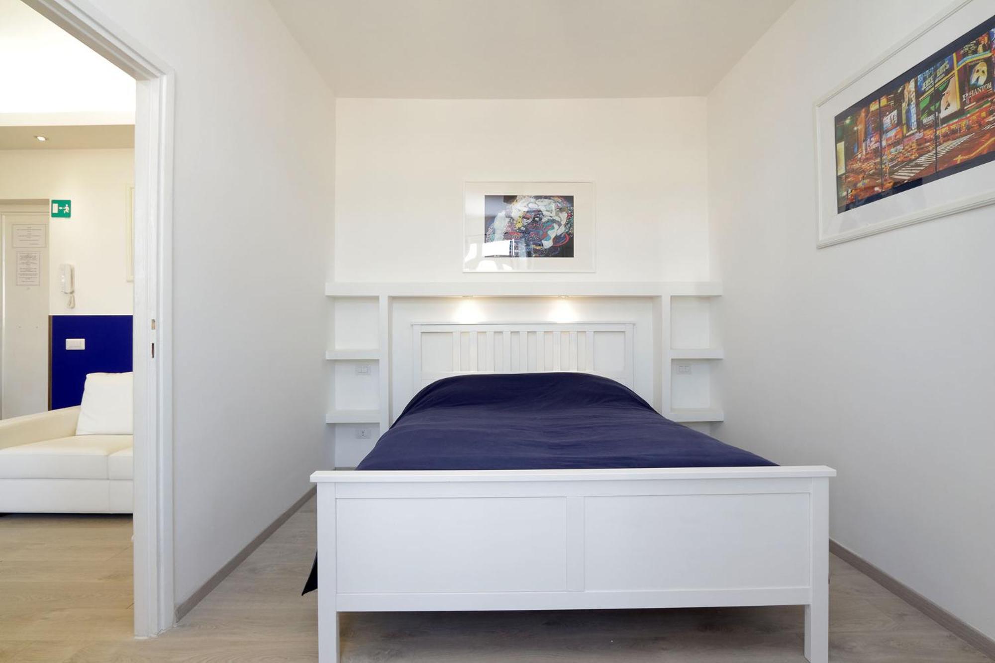 Bright Vatican 2 Bedroom Roma