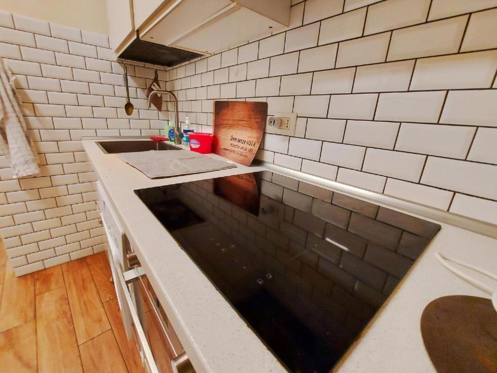 Free Breakfast- Cozy Steps From The Colosseo Apartamento Roma