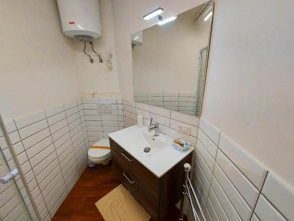 Free Breakfast- Cozy Steps From The Colosseo * Roma