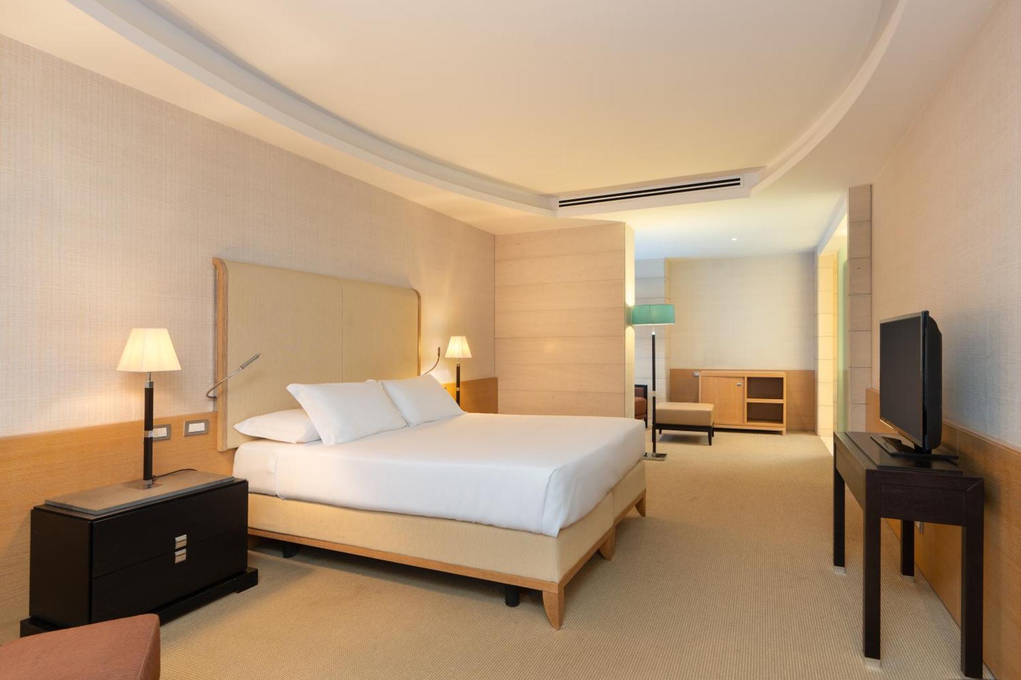 Precise House Mantegna Hotel 4*