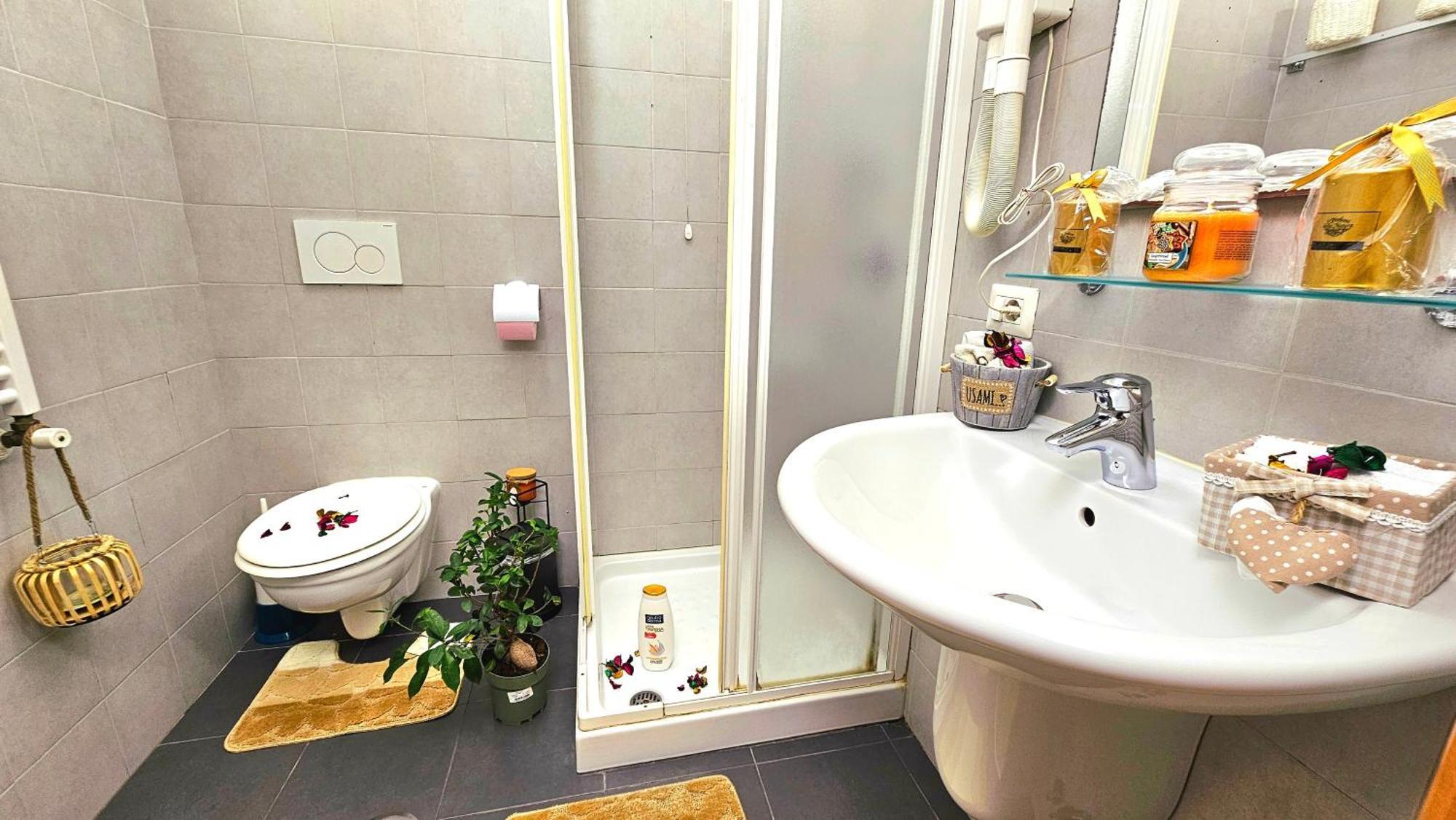 Affittacamere Luxury By A Casa Simpatia - Free Parking Minimum 3 Nights -on Request In Advance *