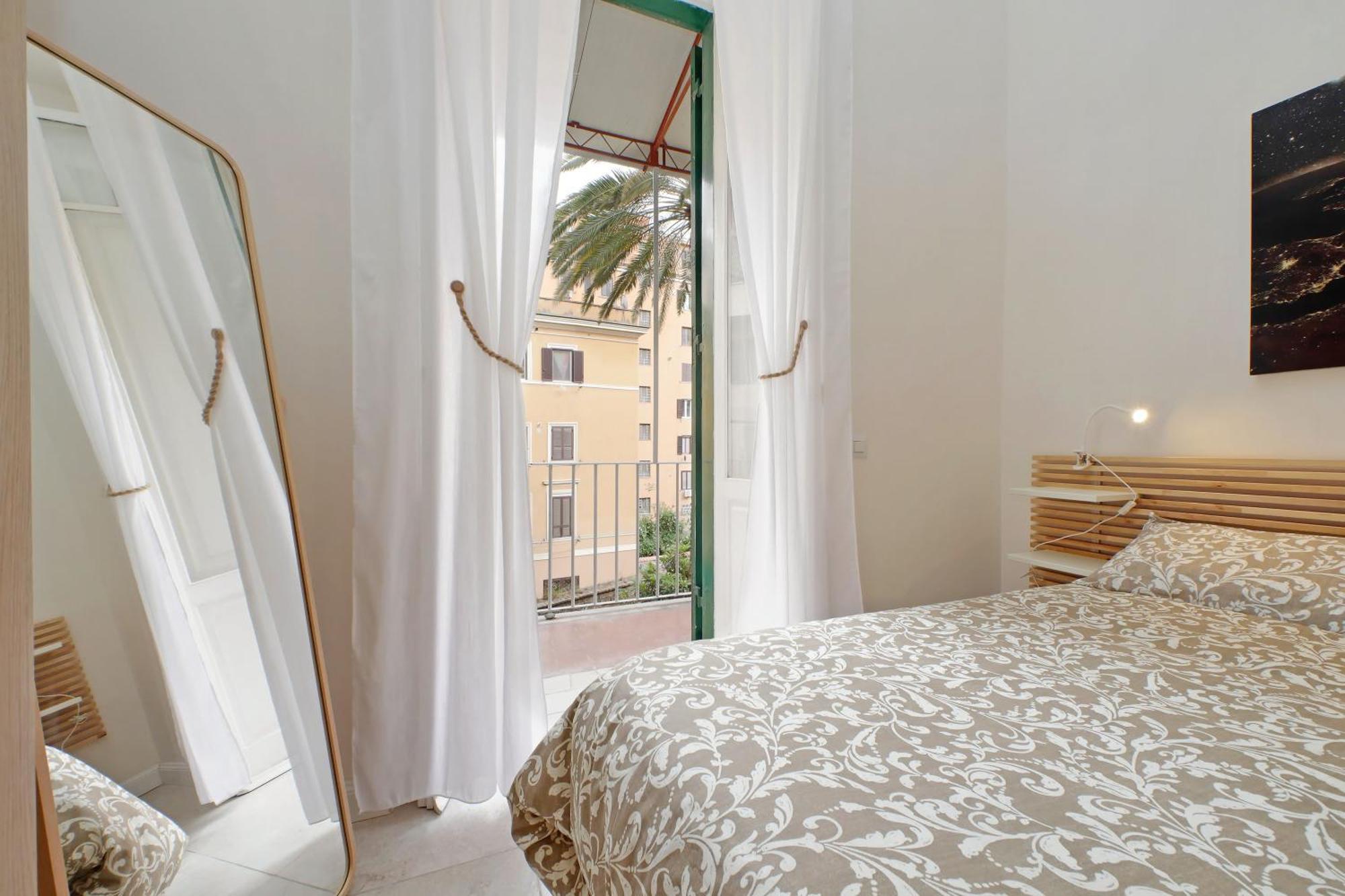 Balconcino Romantico A Via Aosta Apartamento Roma