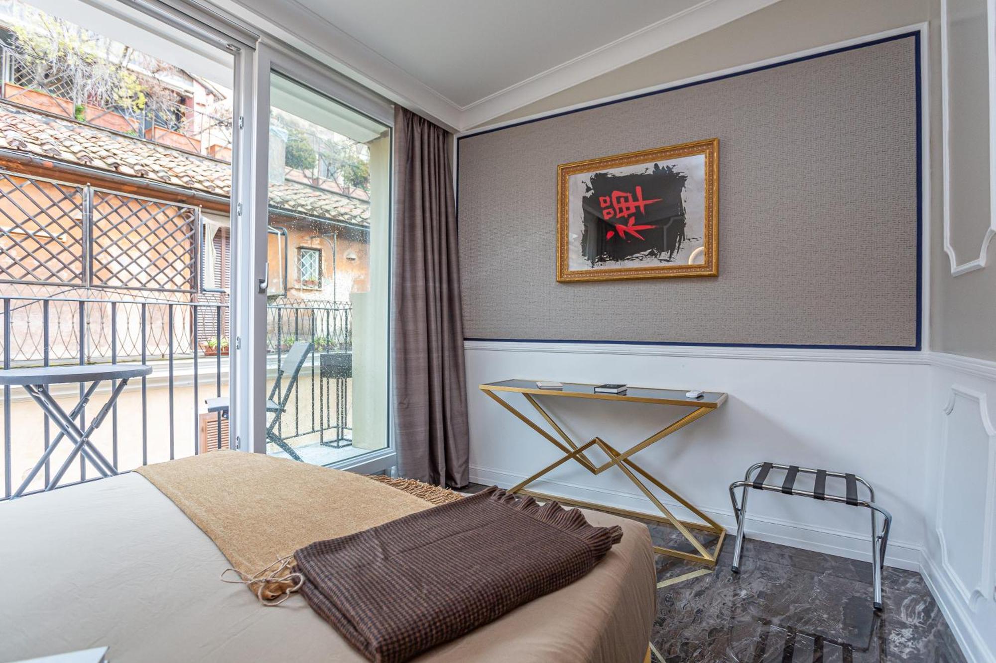 Luxury Over Time - With Terrace And View Of Piazza Di Spagna *