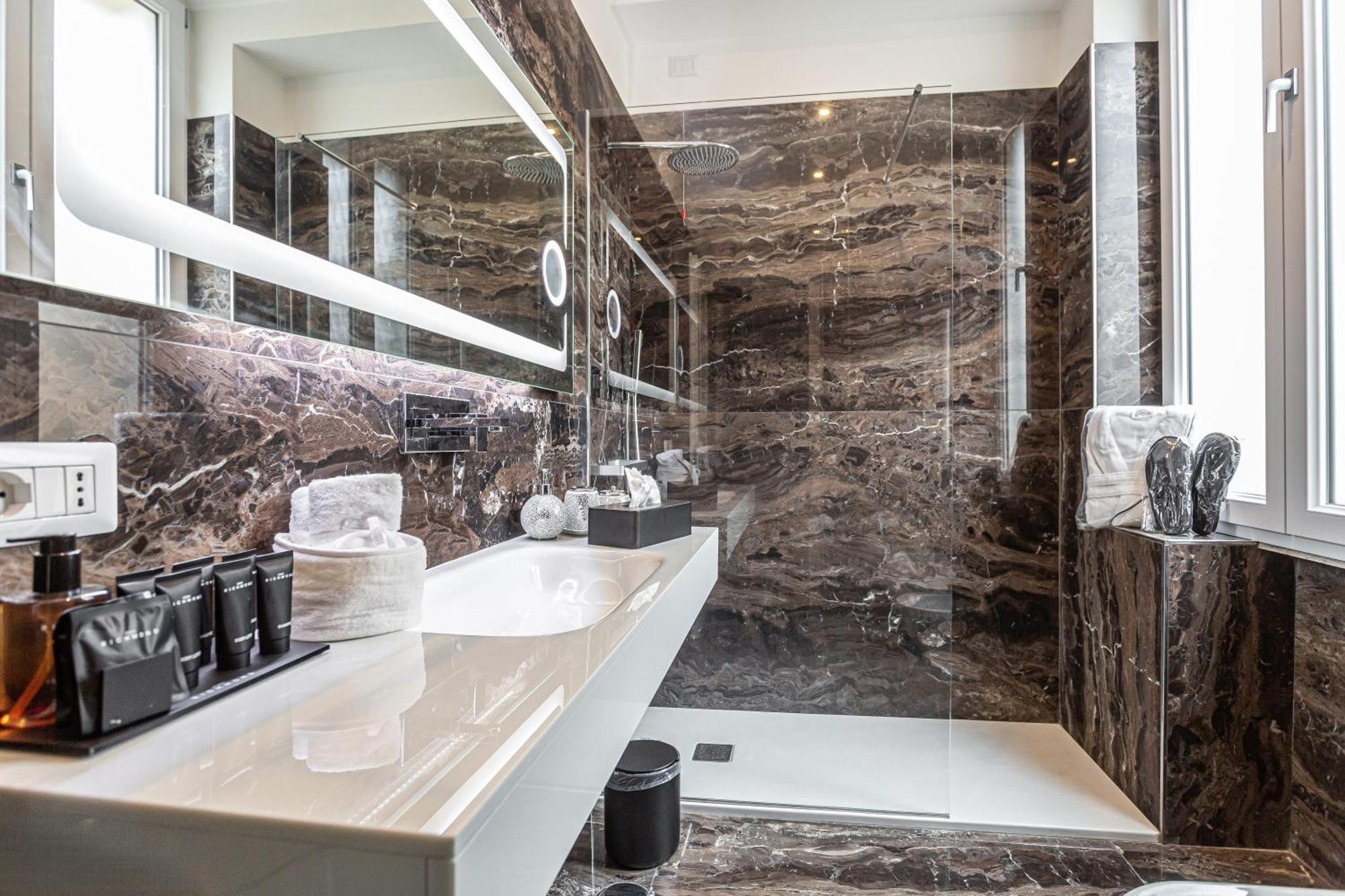 Luxury Over Time - With Terrace And View Of Piazza Di Spagna Apartamento *