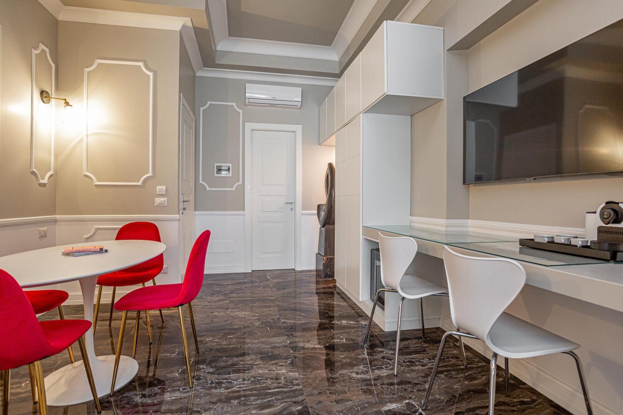 Luxury Over Time - With Terrace And View Of Piazza Di Spagna * Roma