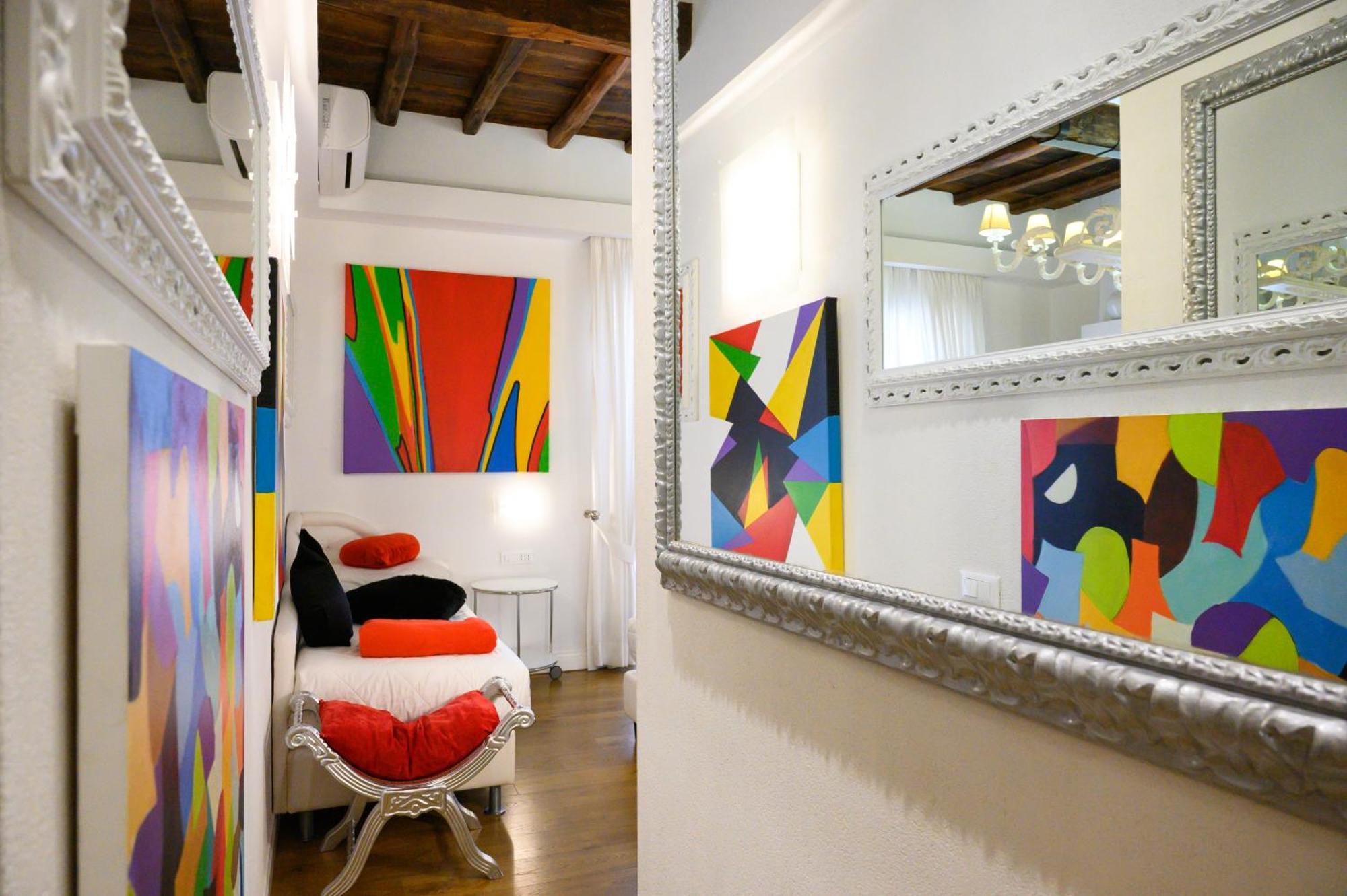 Domus Spagna Frattina Guest house