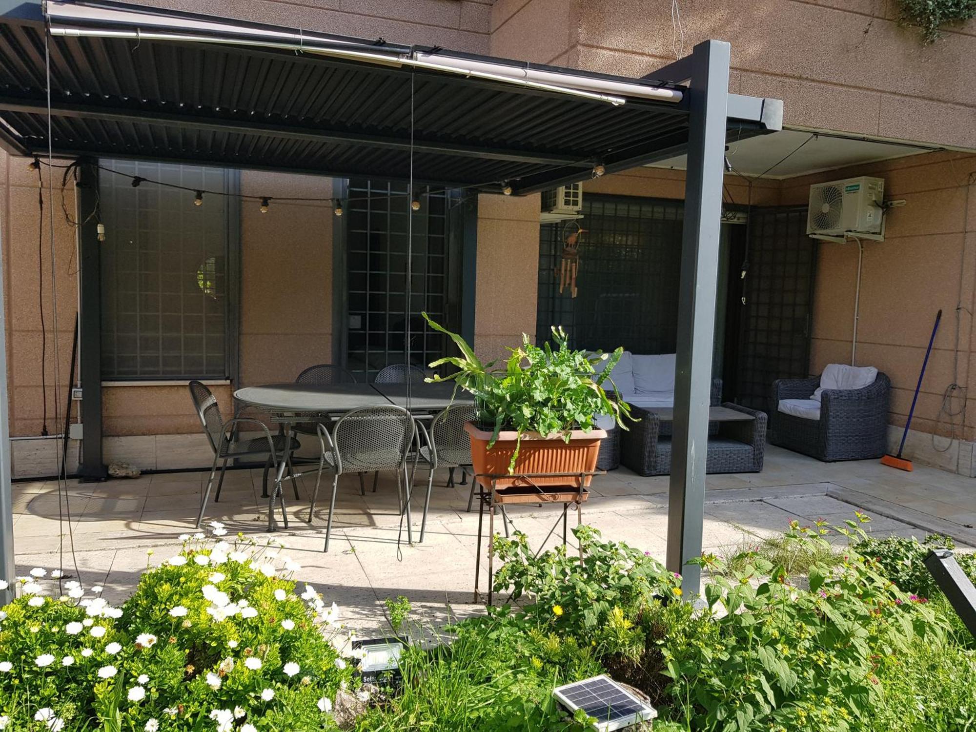 Apartment Eur Charme Apt&garden *