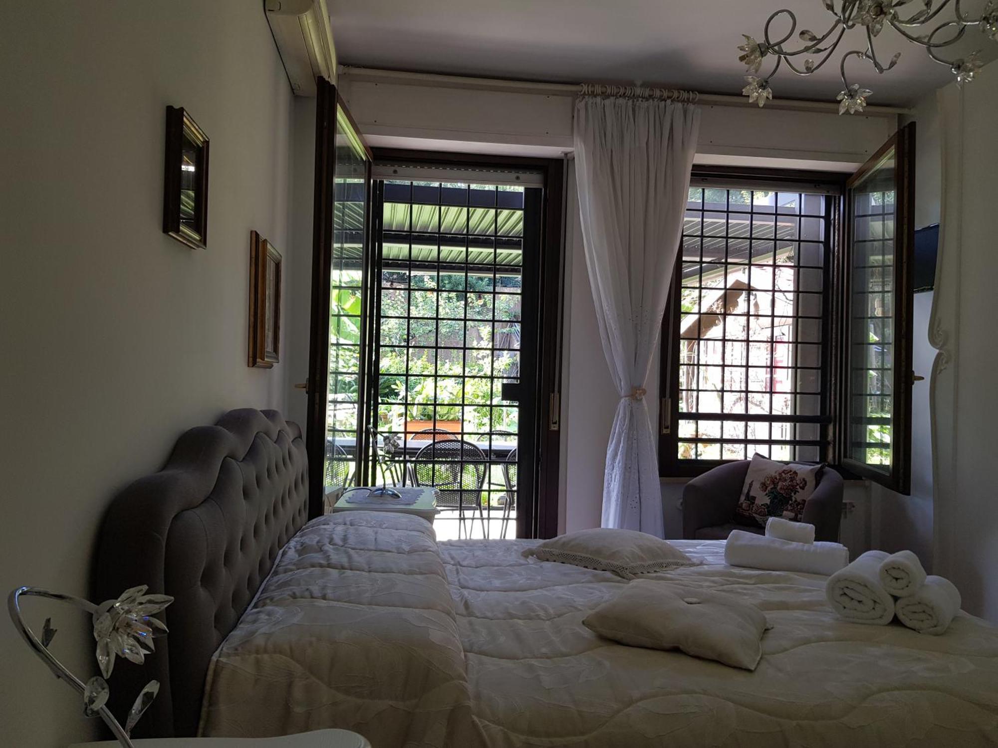 Eur Charme Apt&garden Apartment Rom