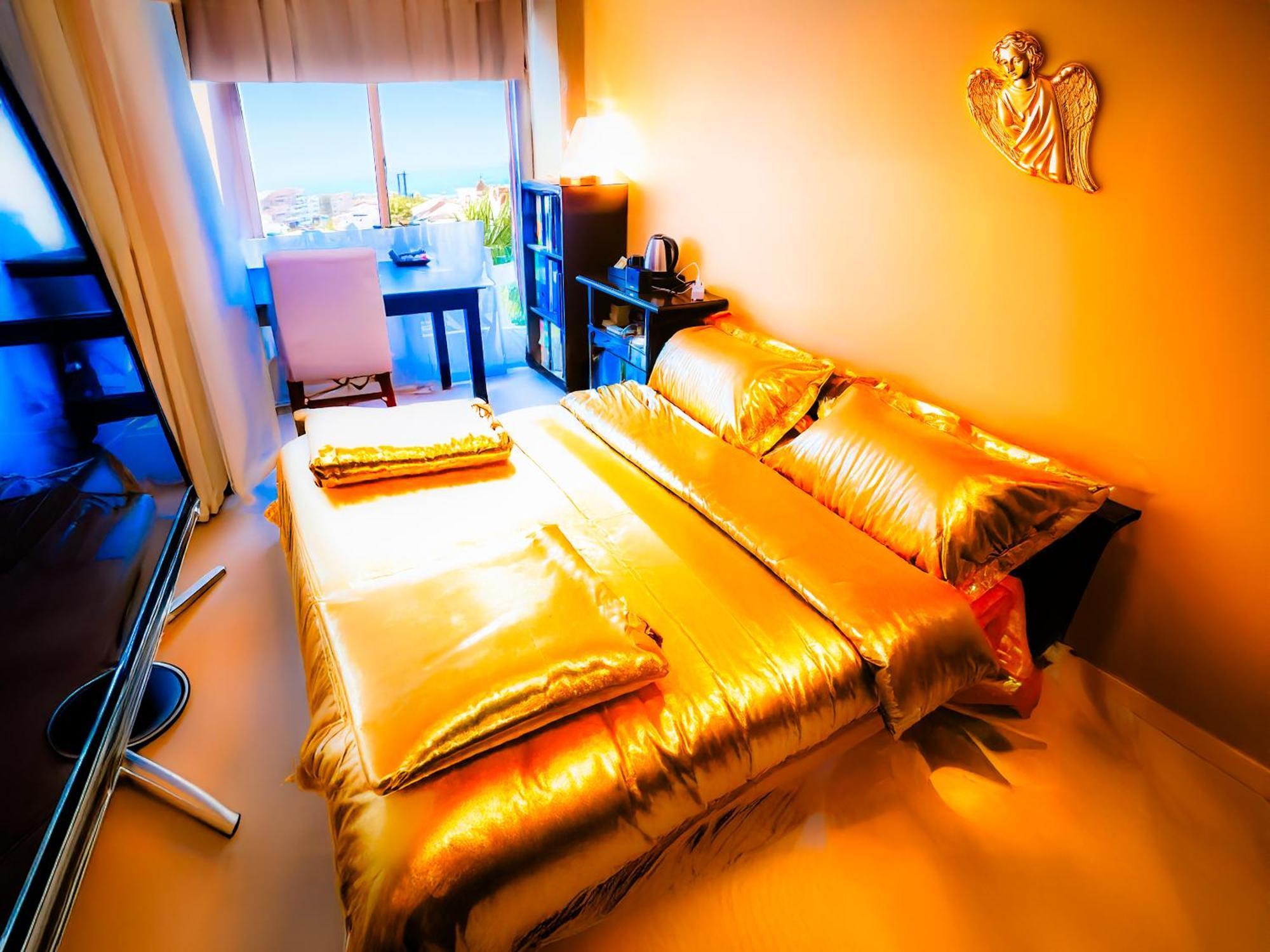 Laura Luxury In Central * Roma