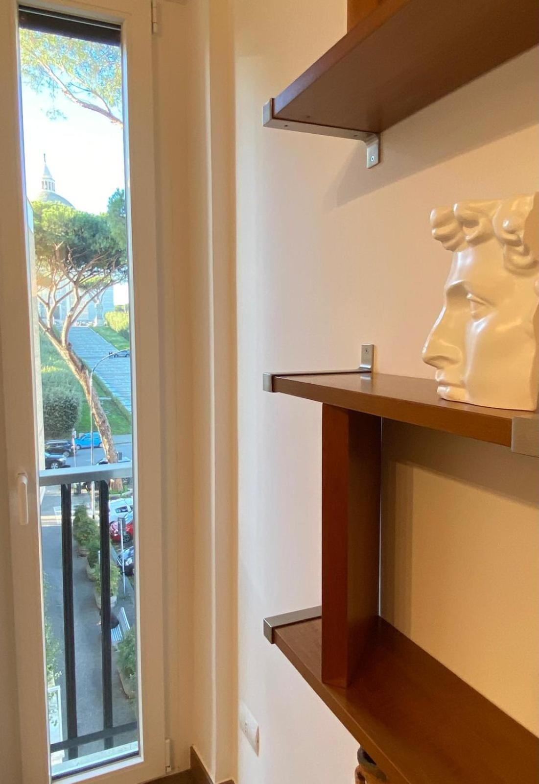 Pasteur 66 - Luxury In Roma