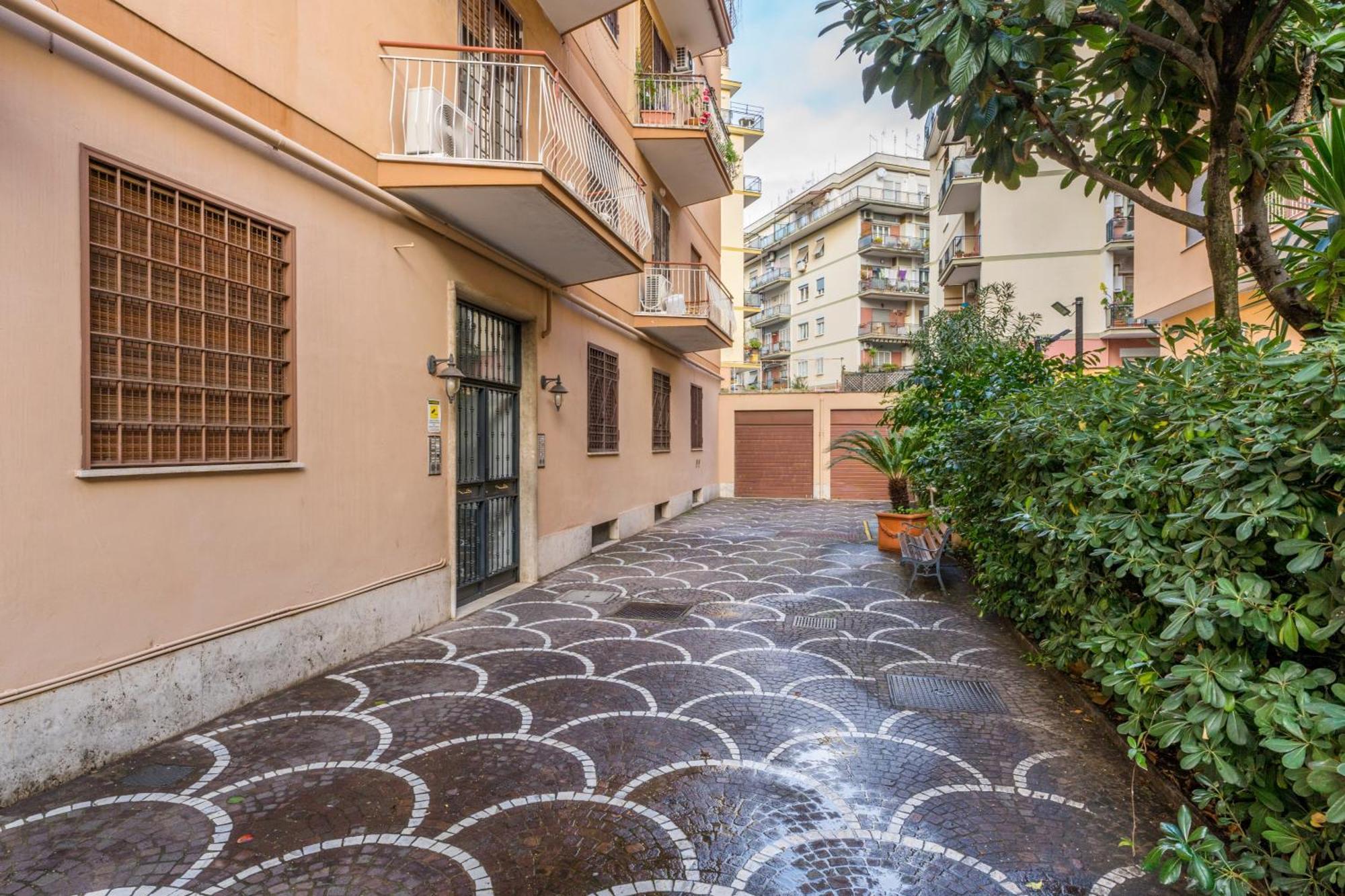 Appartamento Silver Dream Cornelia, Elegant With Car Park Roma