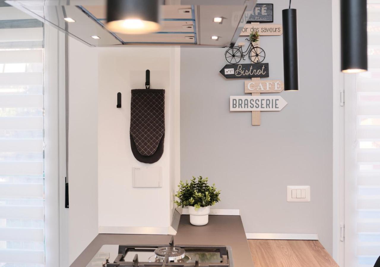 Apartamento Colosseo A 15 Minuti - Elegante In Centro *