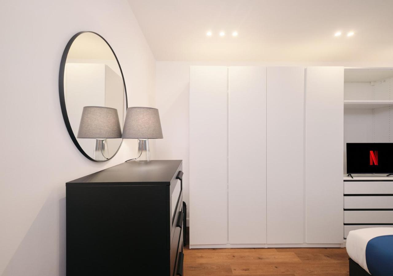 Colosseo A 15 Minuti - Elegante In Centro Apartamento Roma