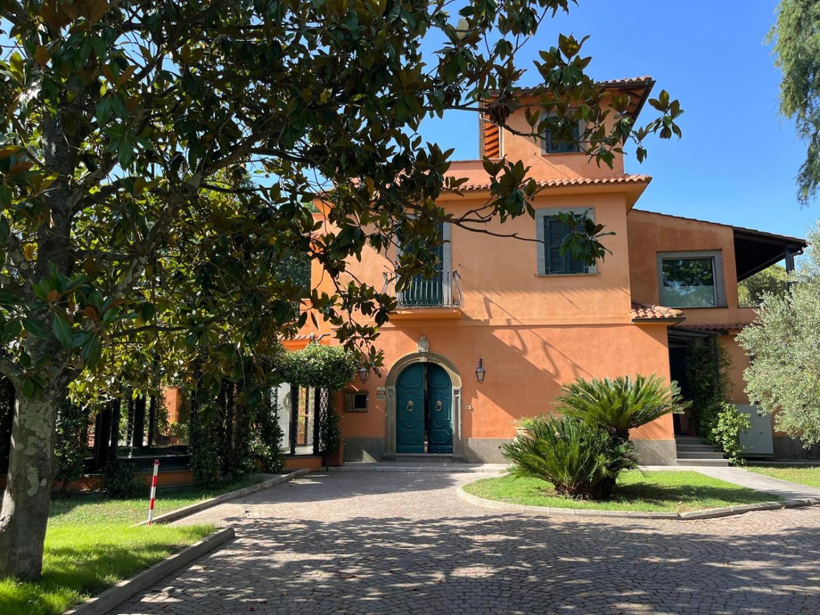 Hero's Garden Relais * Roma