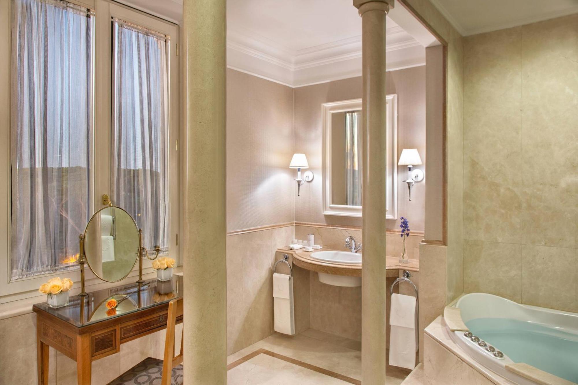 Marriott Grand Flora 4*