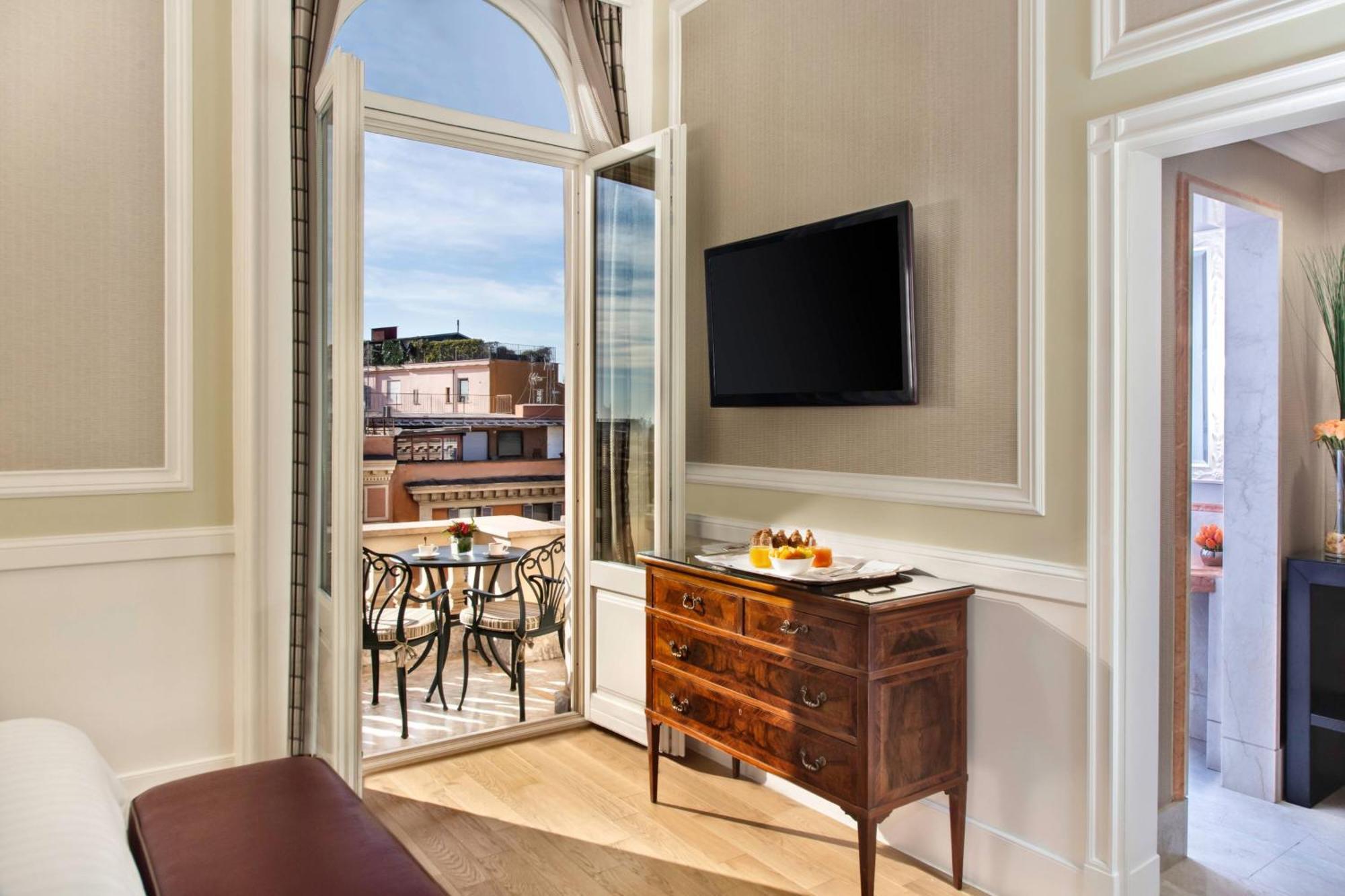 Hotel Marriott Grand Flora 4*