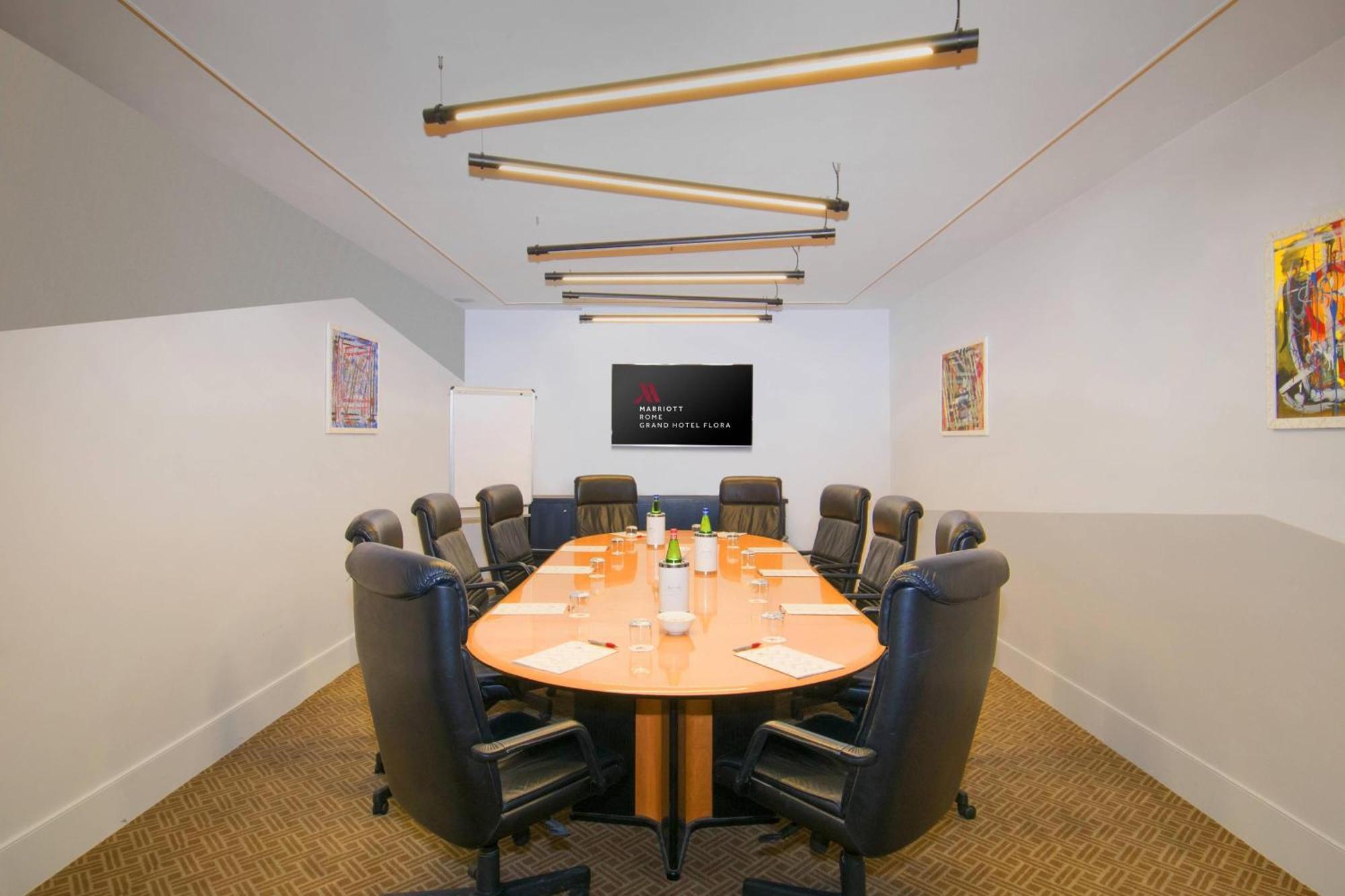 Hotel Marriott Grand Flora 4*
