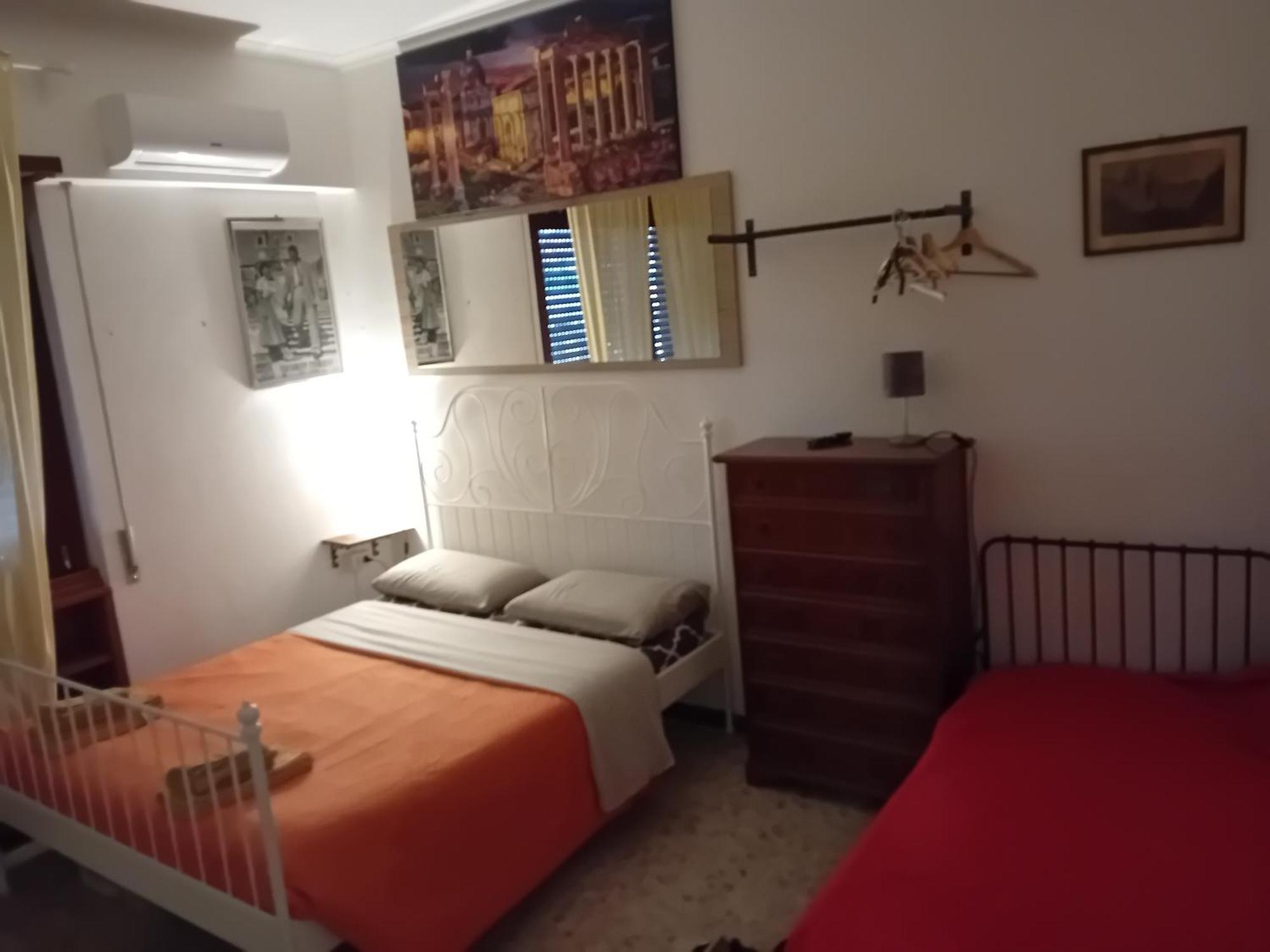 Trastevere Station Homestay *