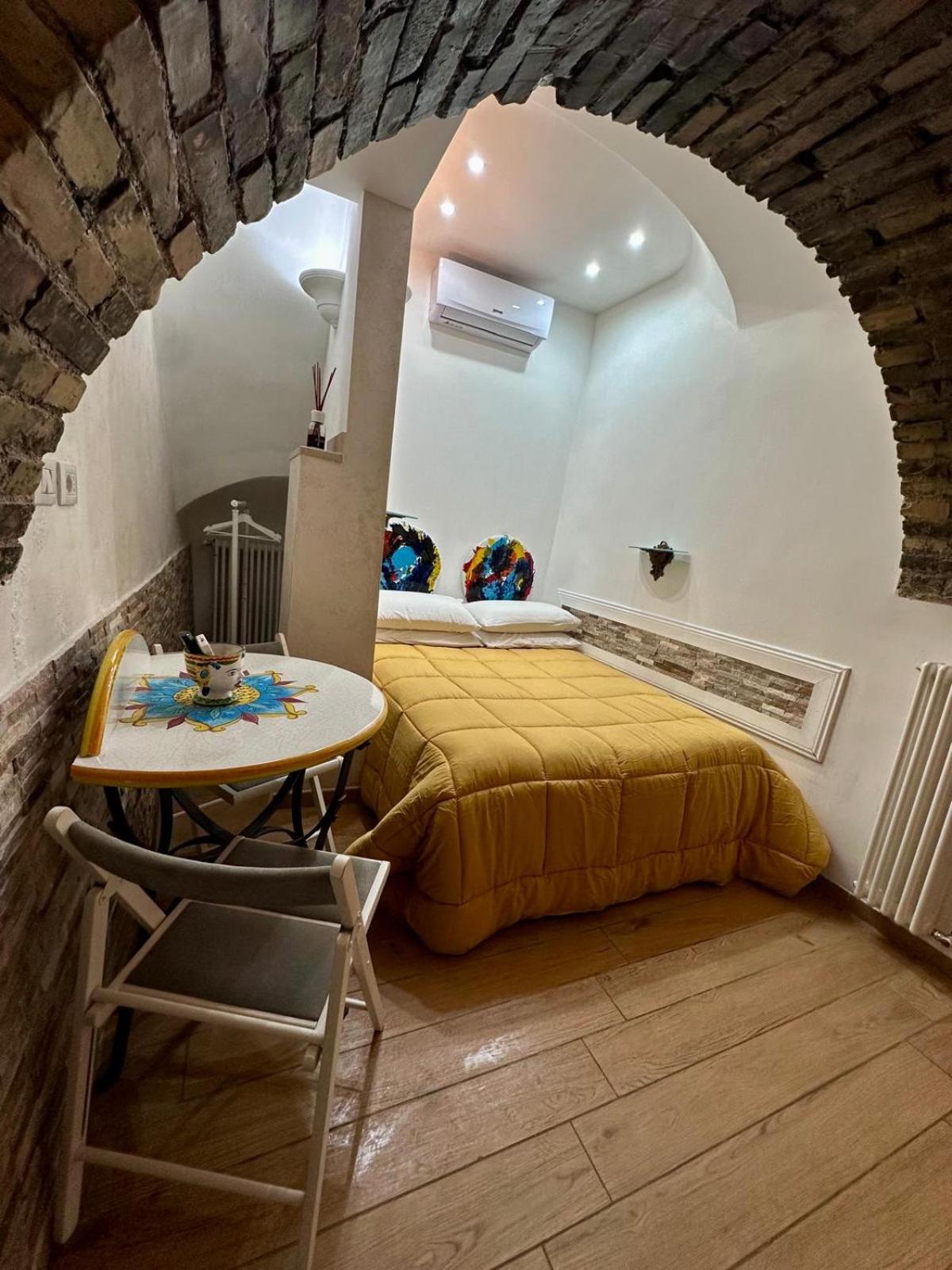 Apartment Vatican Stone Rom