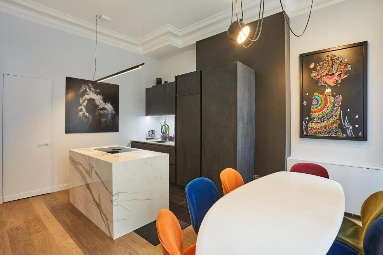 Apartment Saffron Rainbow