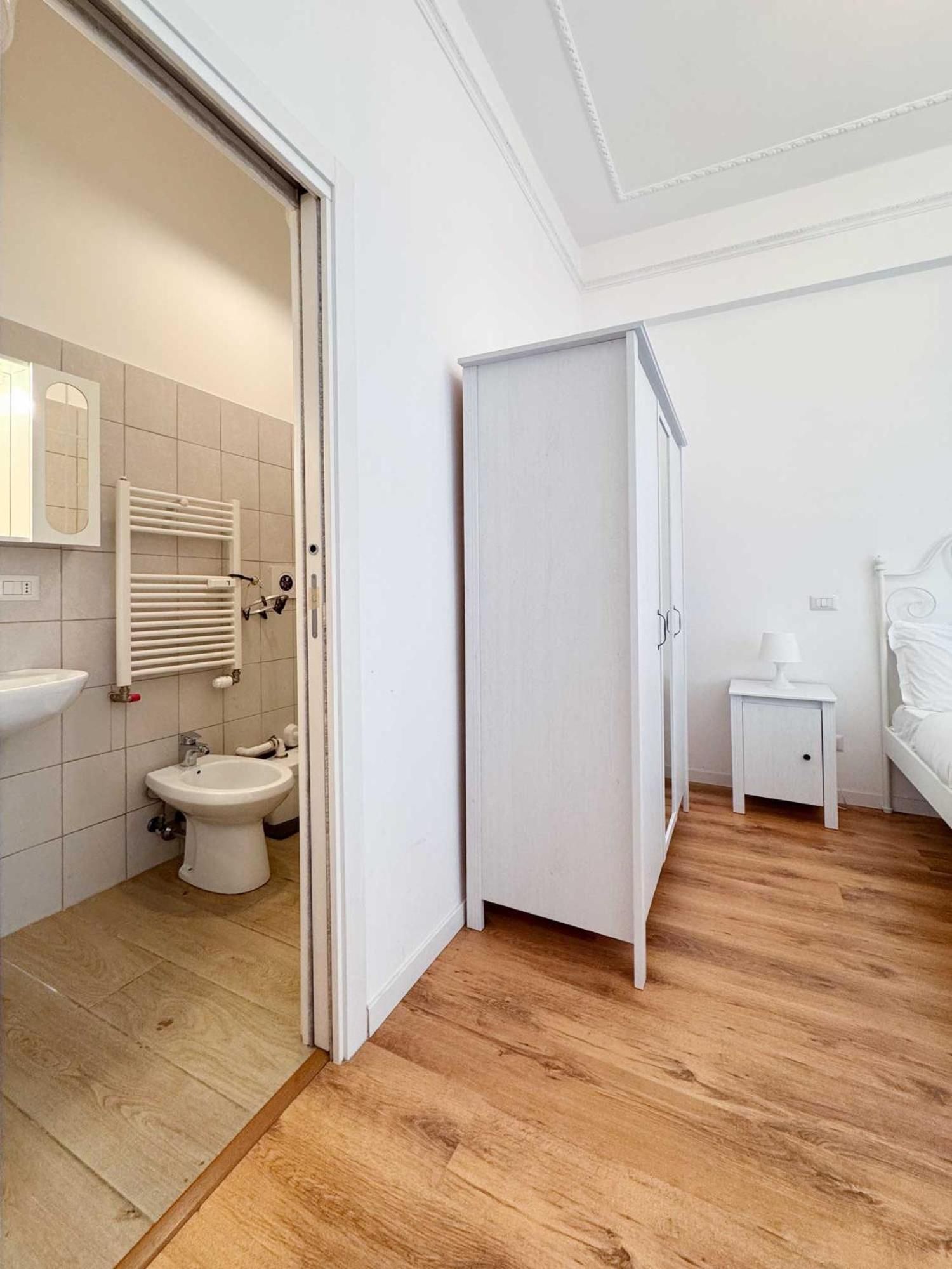 Piramide 2 Bedrooms & 2 Bathrooms * Roma