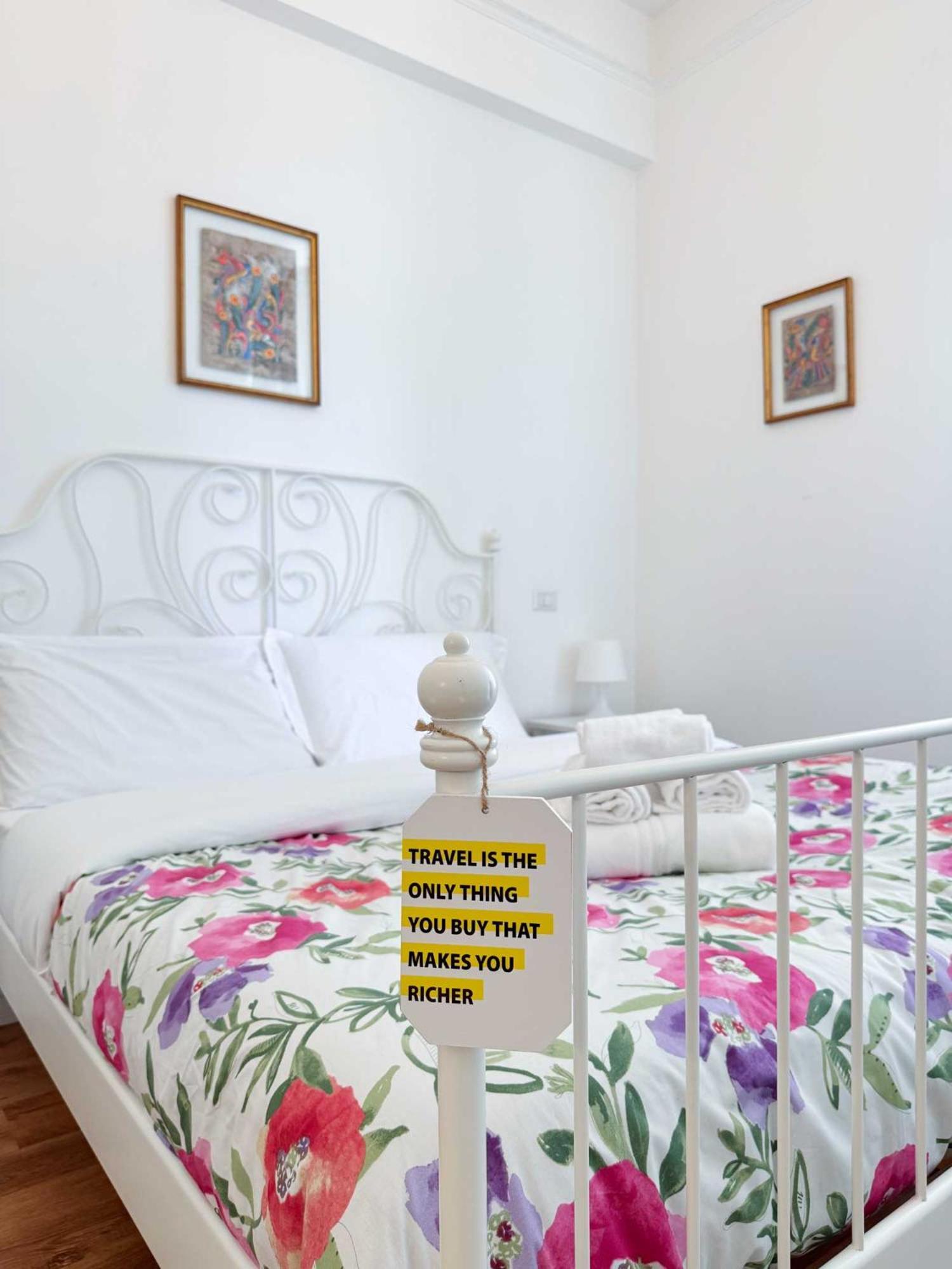Piramide 2 Bedrooms & 2 Bathrooms Appartamento Roma