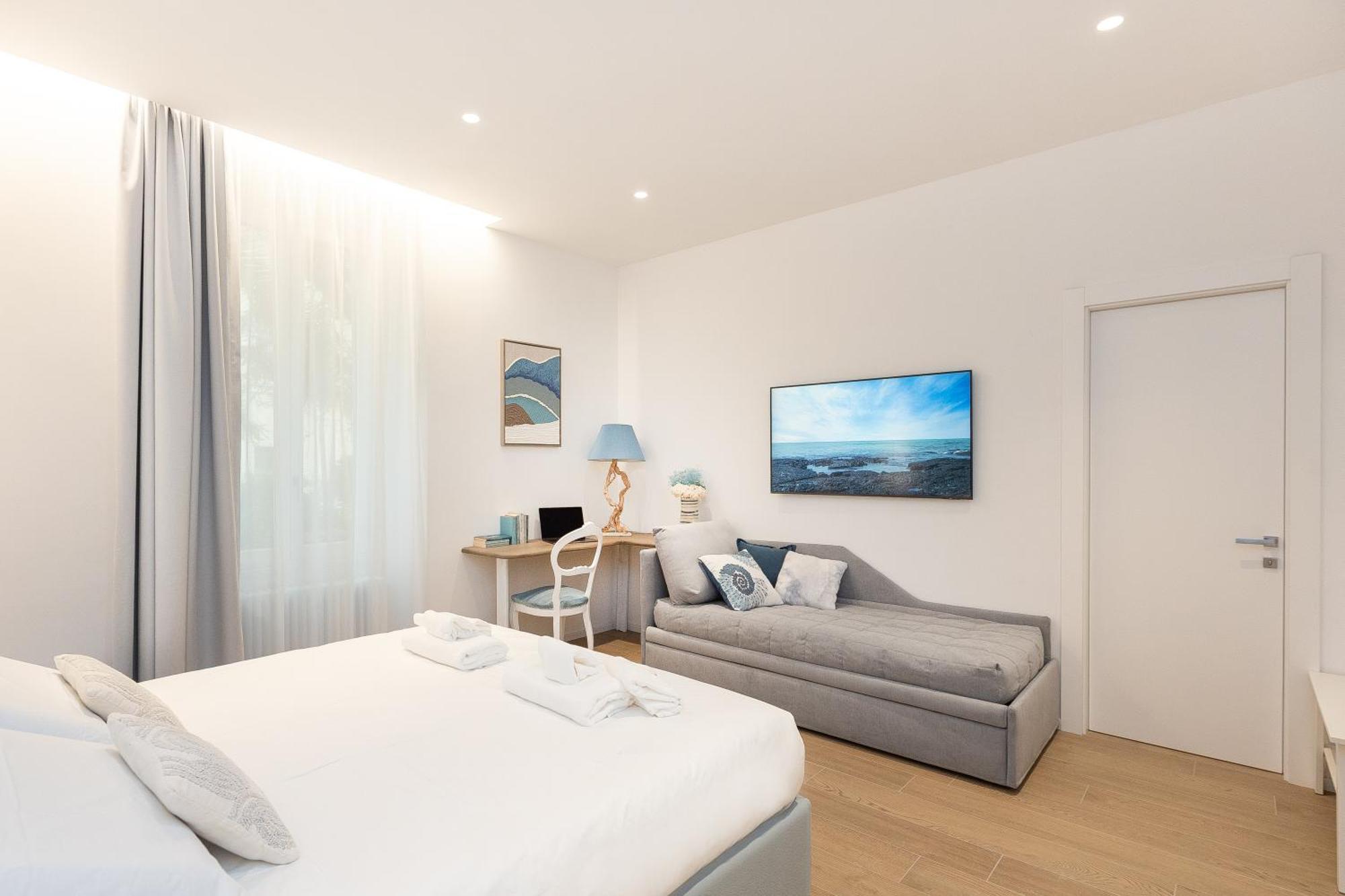 Ariosto's Luxury * Rome