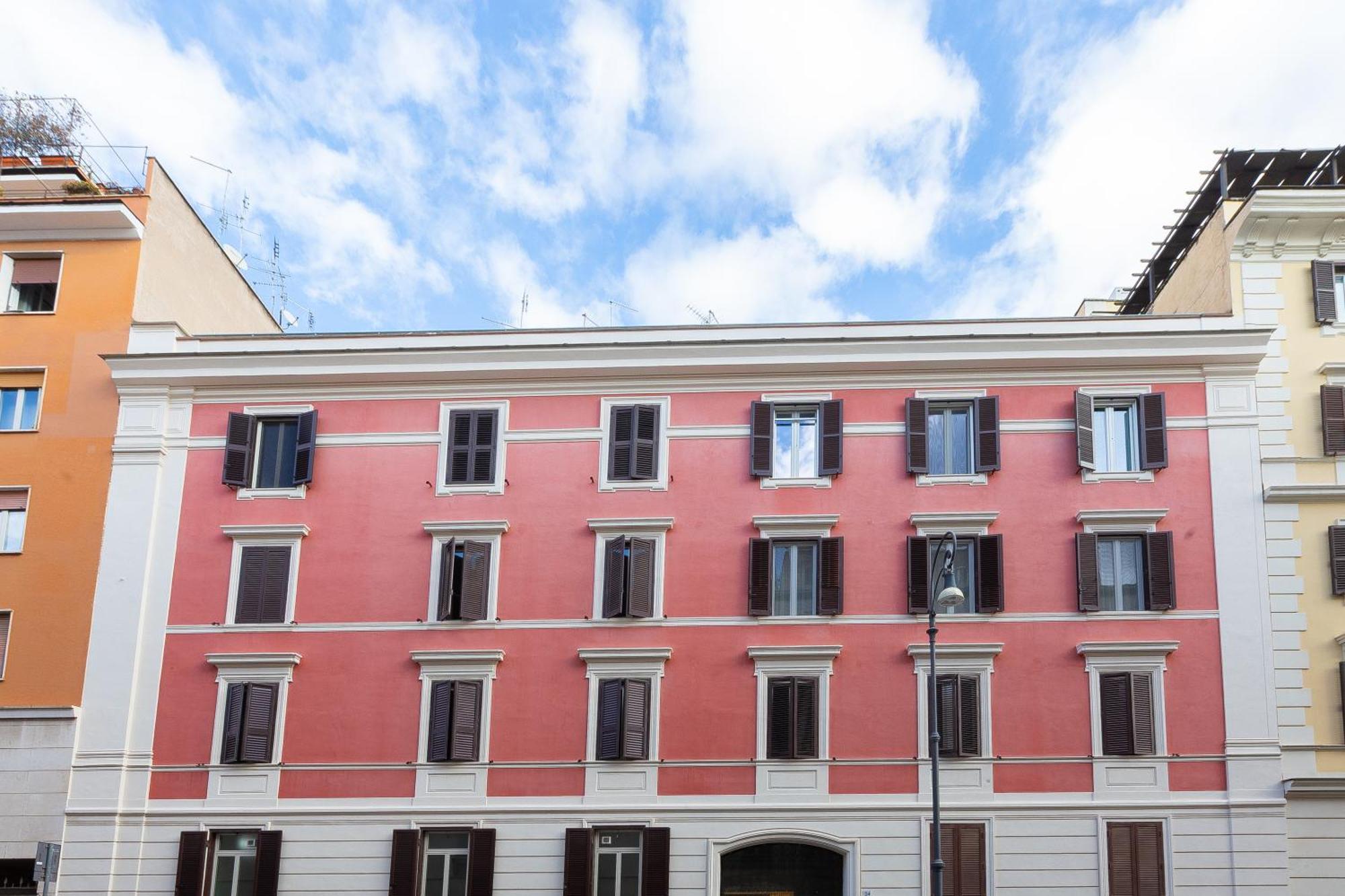 Ariosto's Luxury * Rome