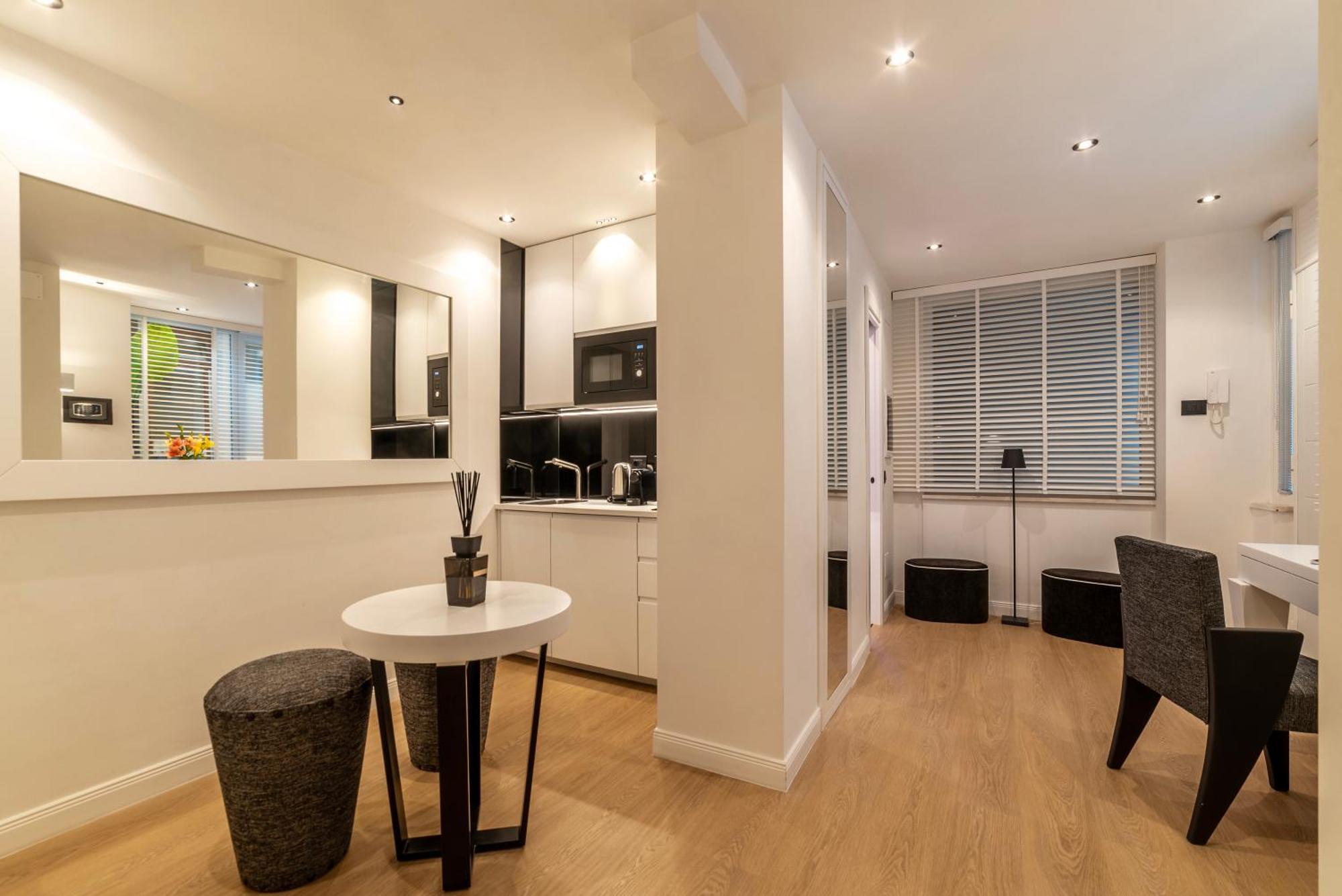 Apartment Borghese Luxury Rome